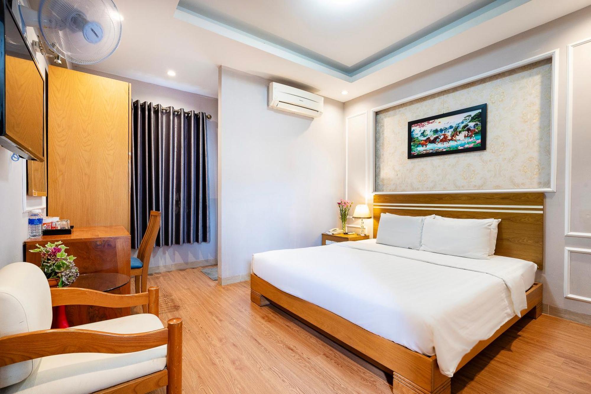 Lucky Star 266 De Tham Ho Chi Minh City
