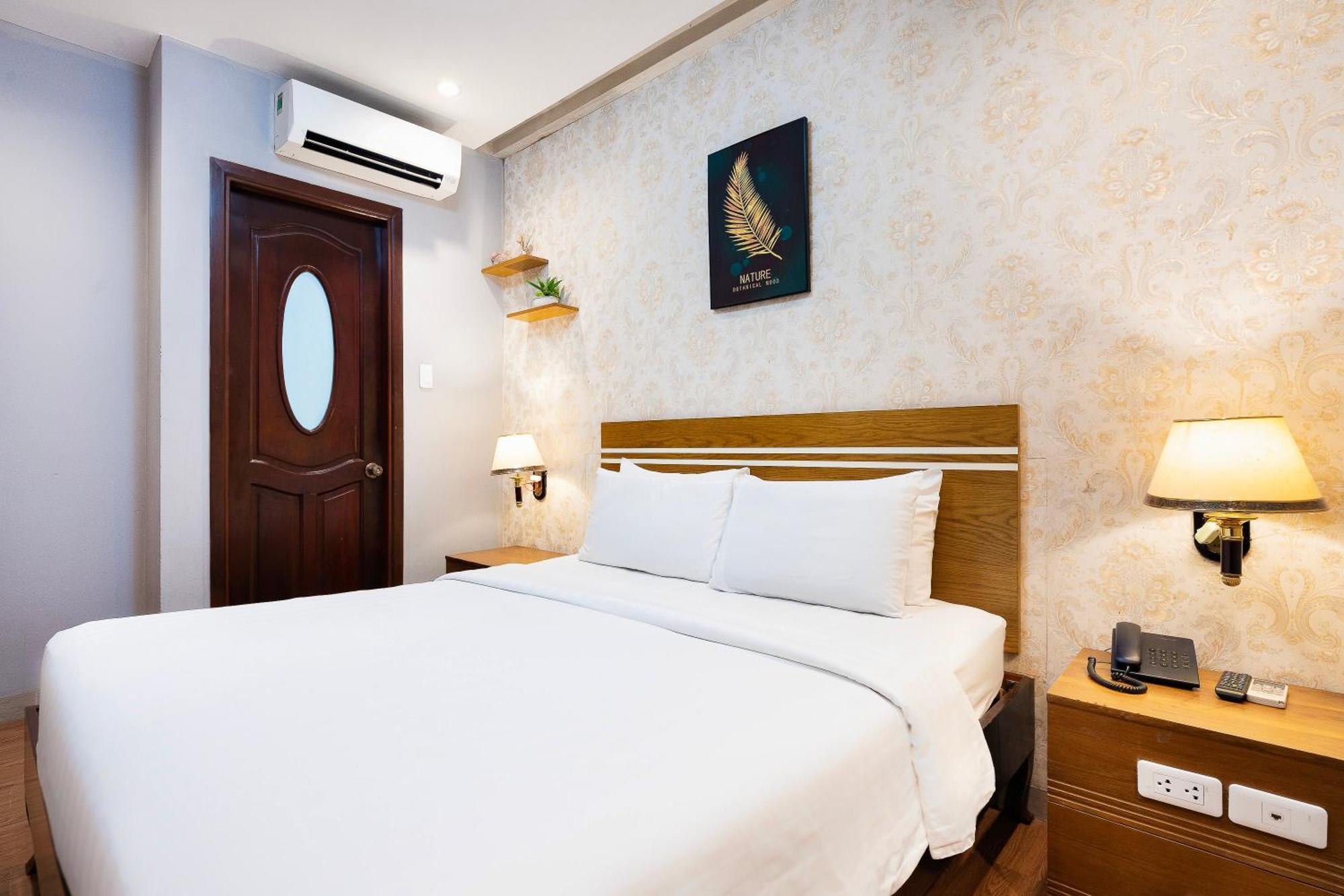 Lucky Star 266 De Tham Ho Chi Minh City