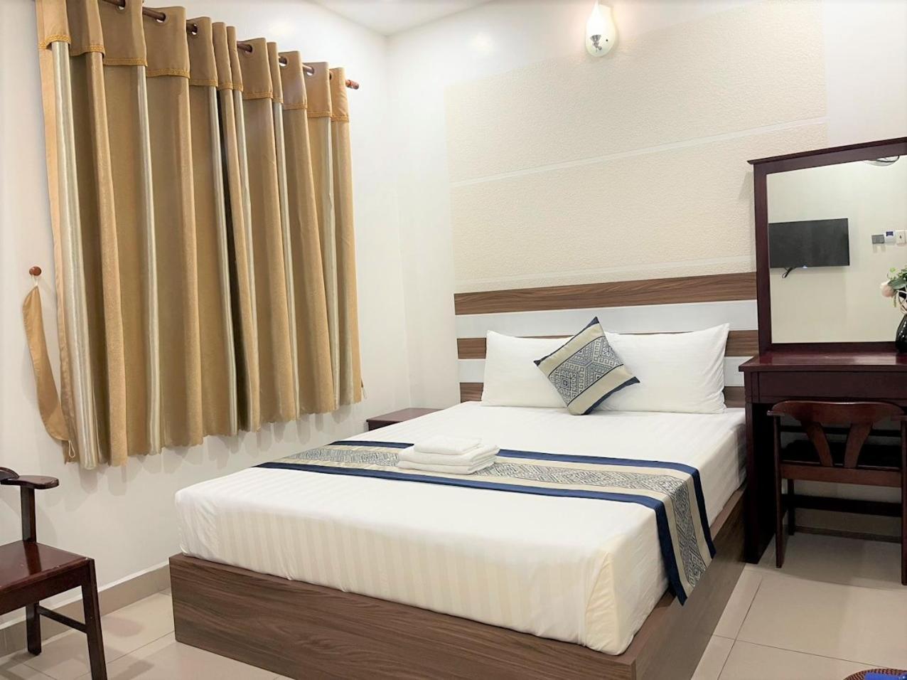 Dinh Dinh 2 Airport Hotel 2*
