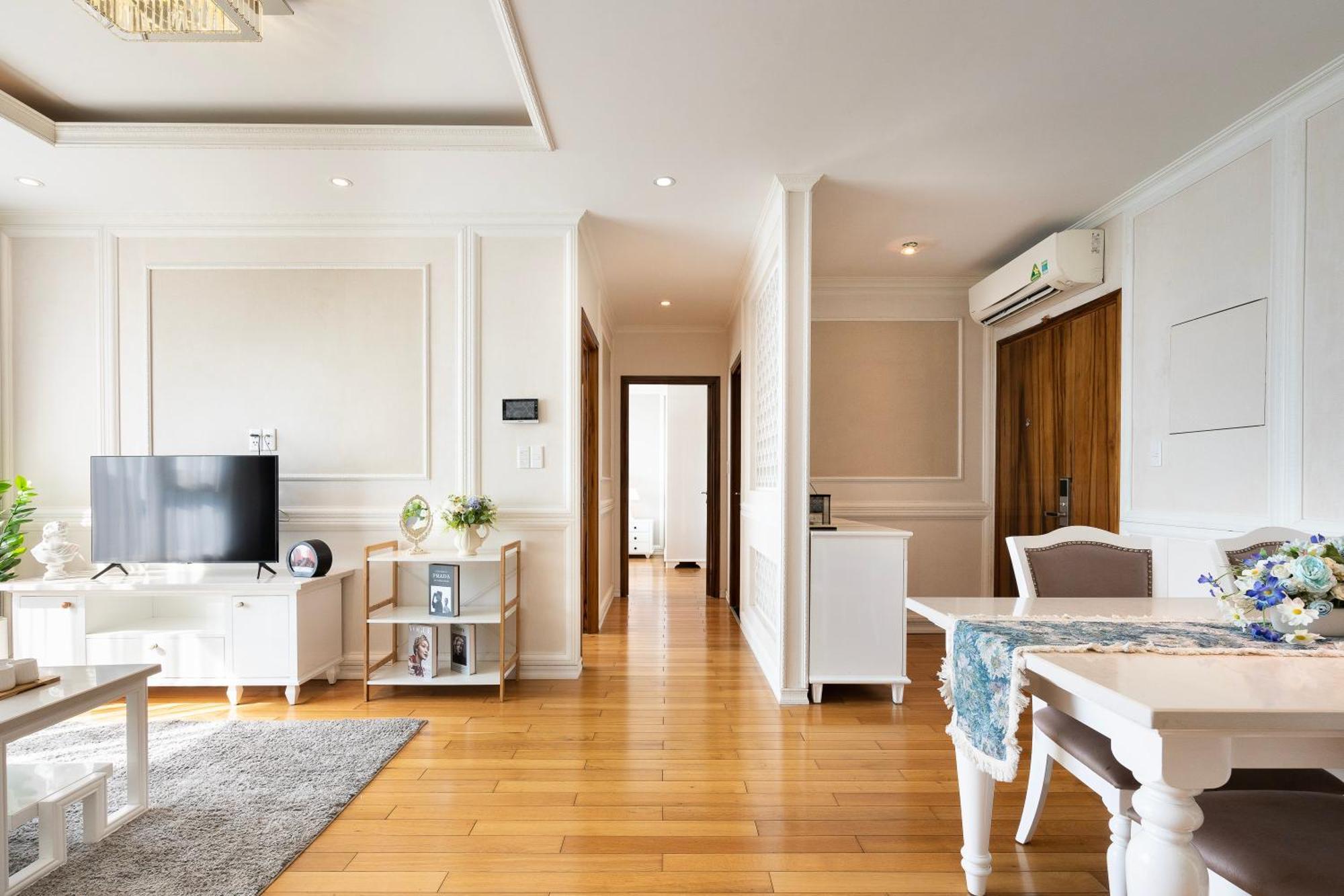 Leman Luxury 3 Bedroom By Chloe Ho Chi Minh City