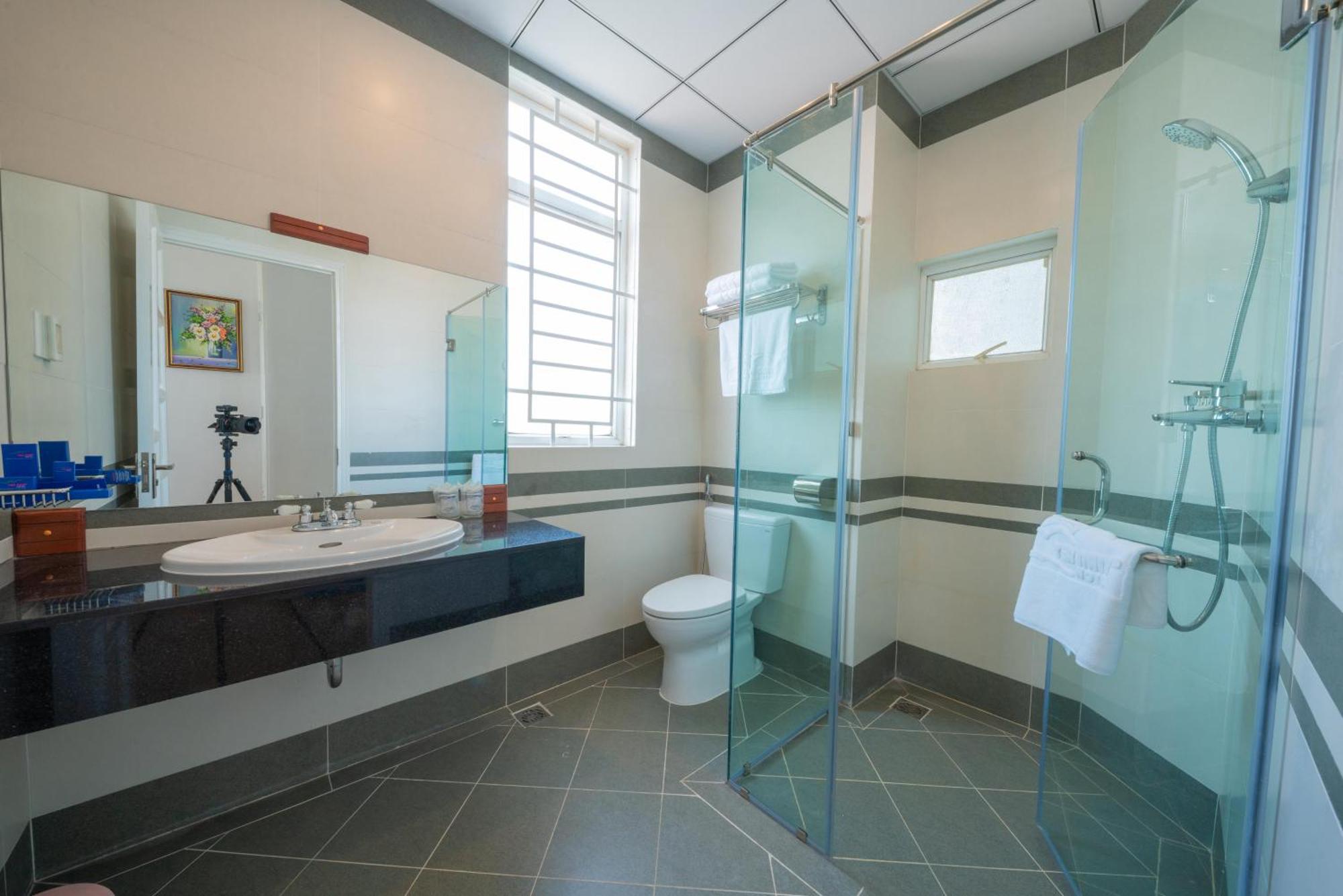 Yen Nam Nguyen Thai Son Hotel 3*