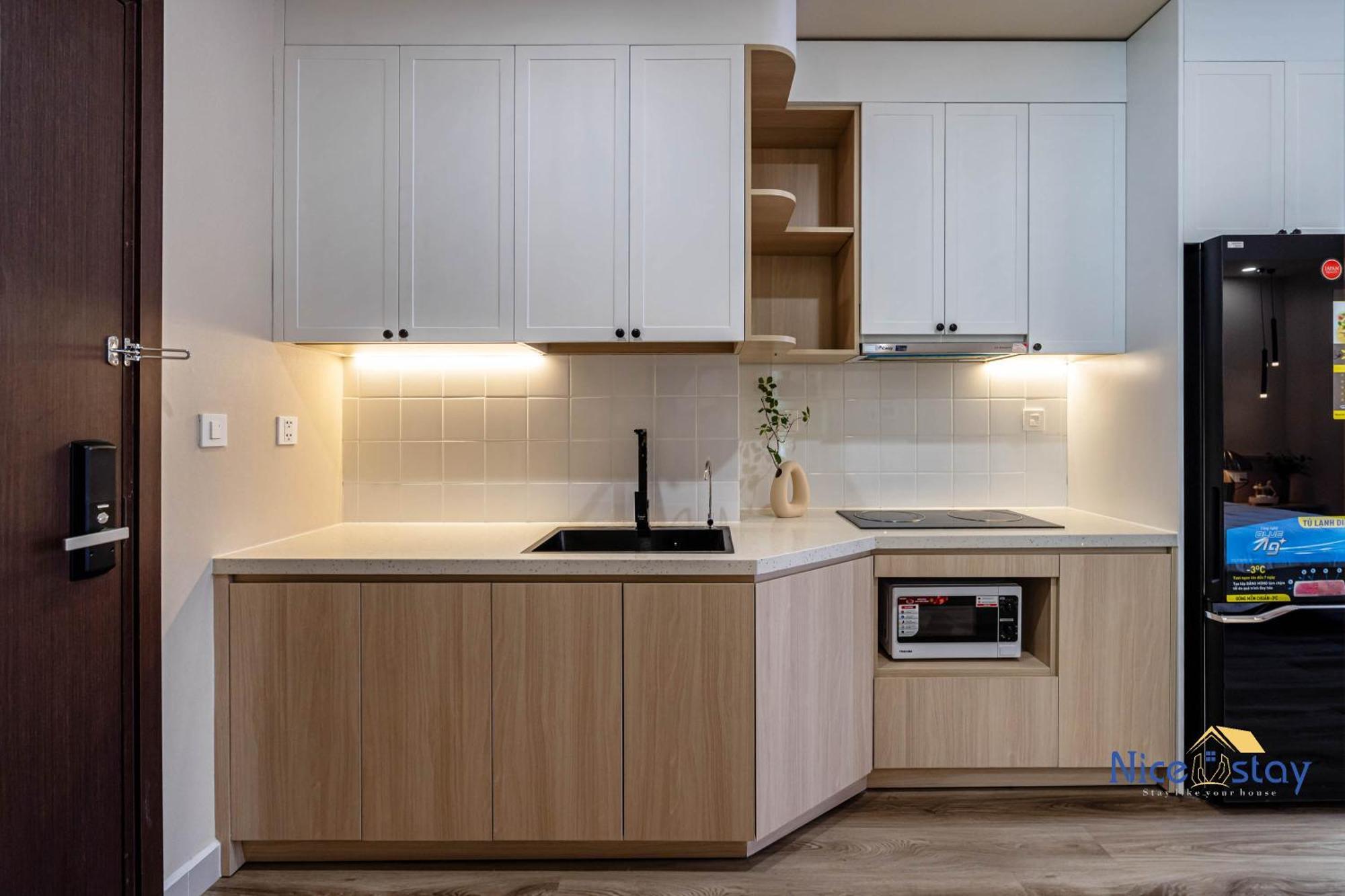 - Botanica Premier Apartment