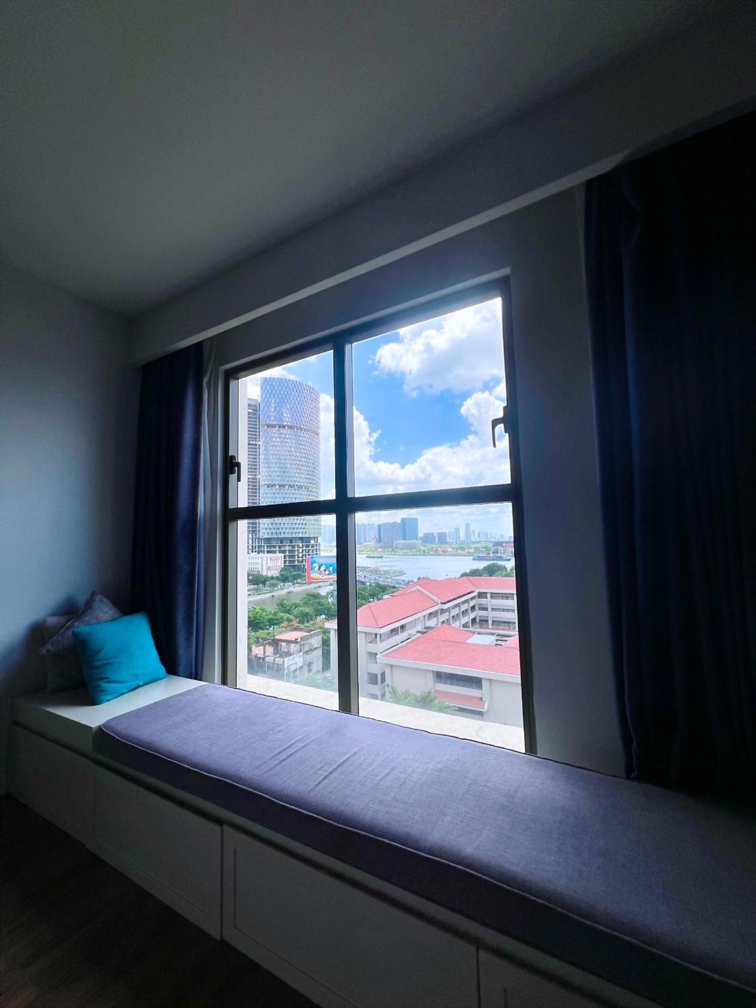 Blue Harbour - Saigon Royal Fully - Furnished Apt In Dist 4, 2 Bedrooms * TP. Hồ Chí Minh