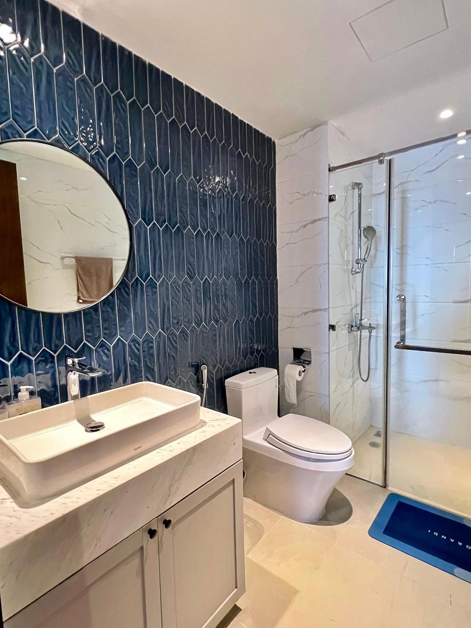 Căn hộ Blue Harbour - Saigon Royal Fully - Furnished Apt In Dist 4, 2 Bedrooms TP. Hồ Chí Minh