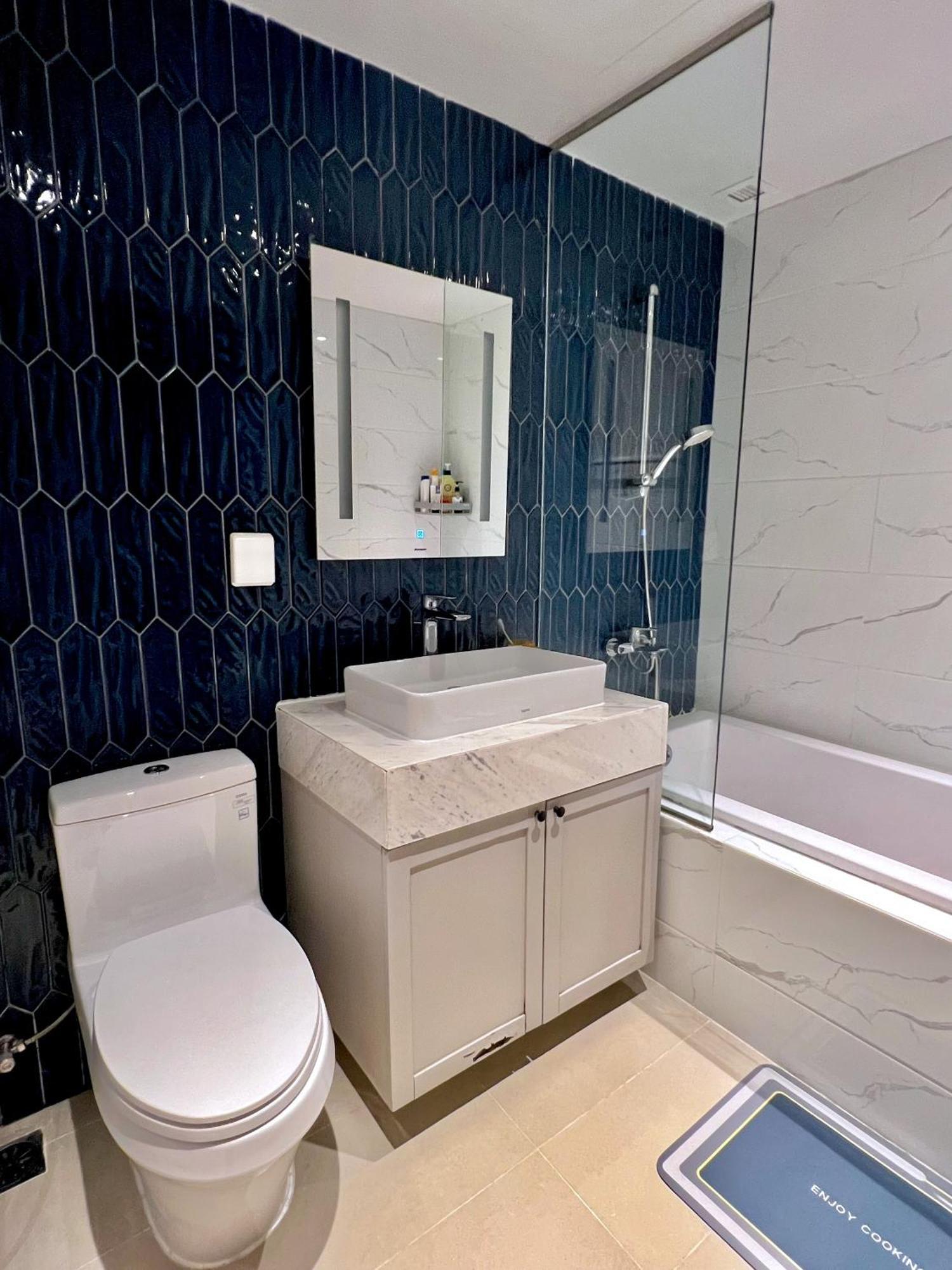Blue Harbour - Saigon Royal Fully - Furnished Apt In Dist 4, 2 Bedrooms TP. Hồ Chí Minh