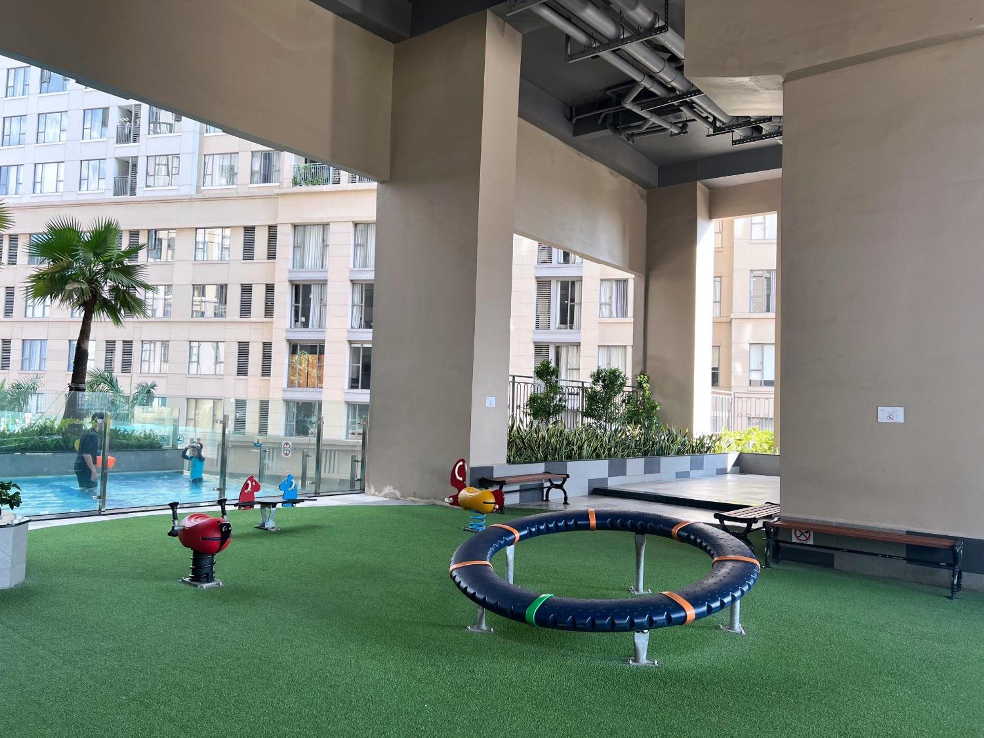 Blue Harbour - Saigon Royal Fully - Furnished Apt In Dist 4, 2 Bedrooms Căn hộ *