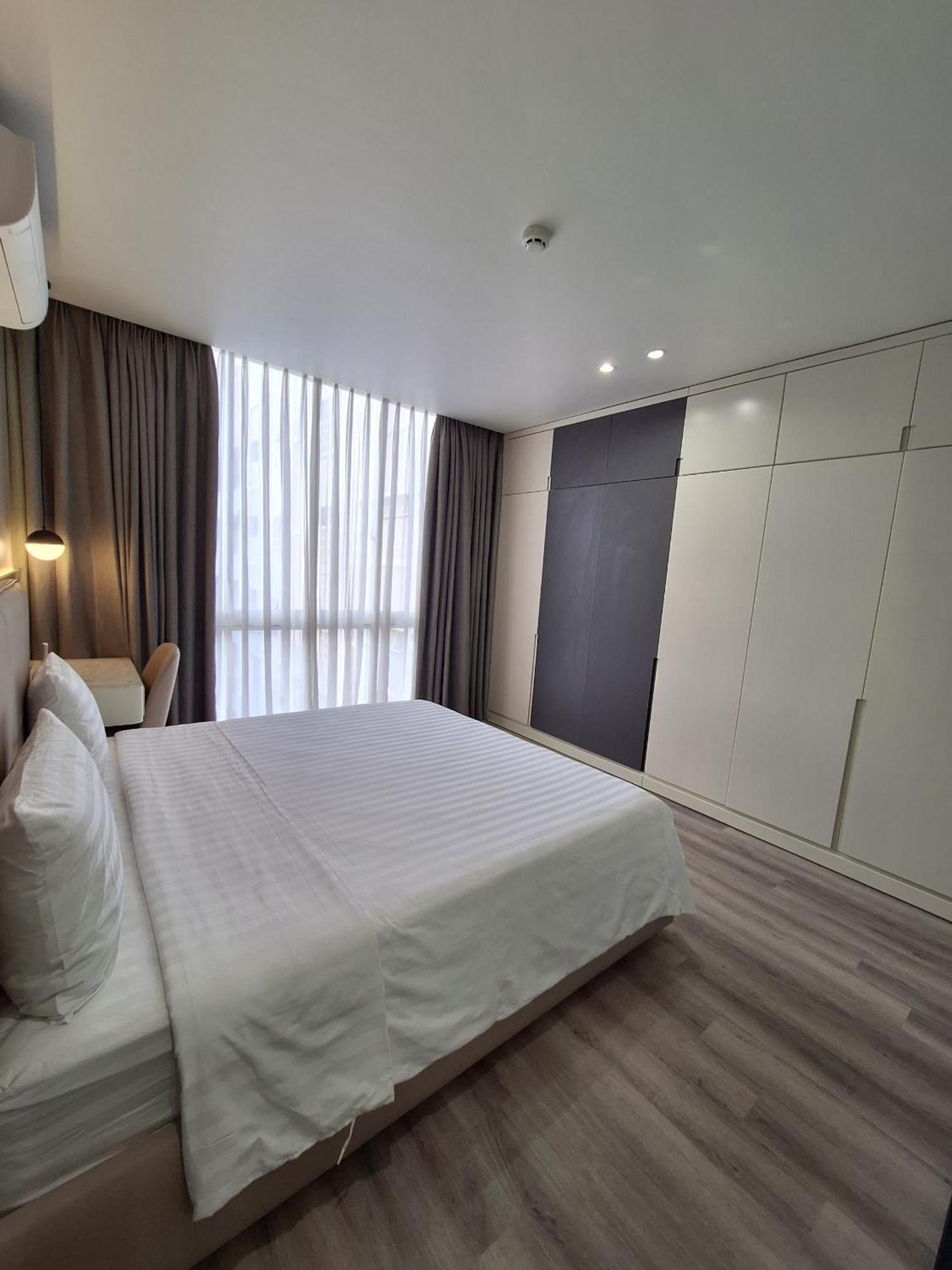 Apartment Mcgallery Art - Lucky Suite's &