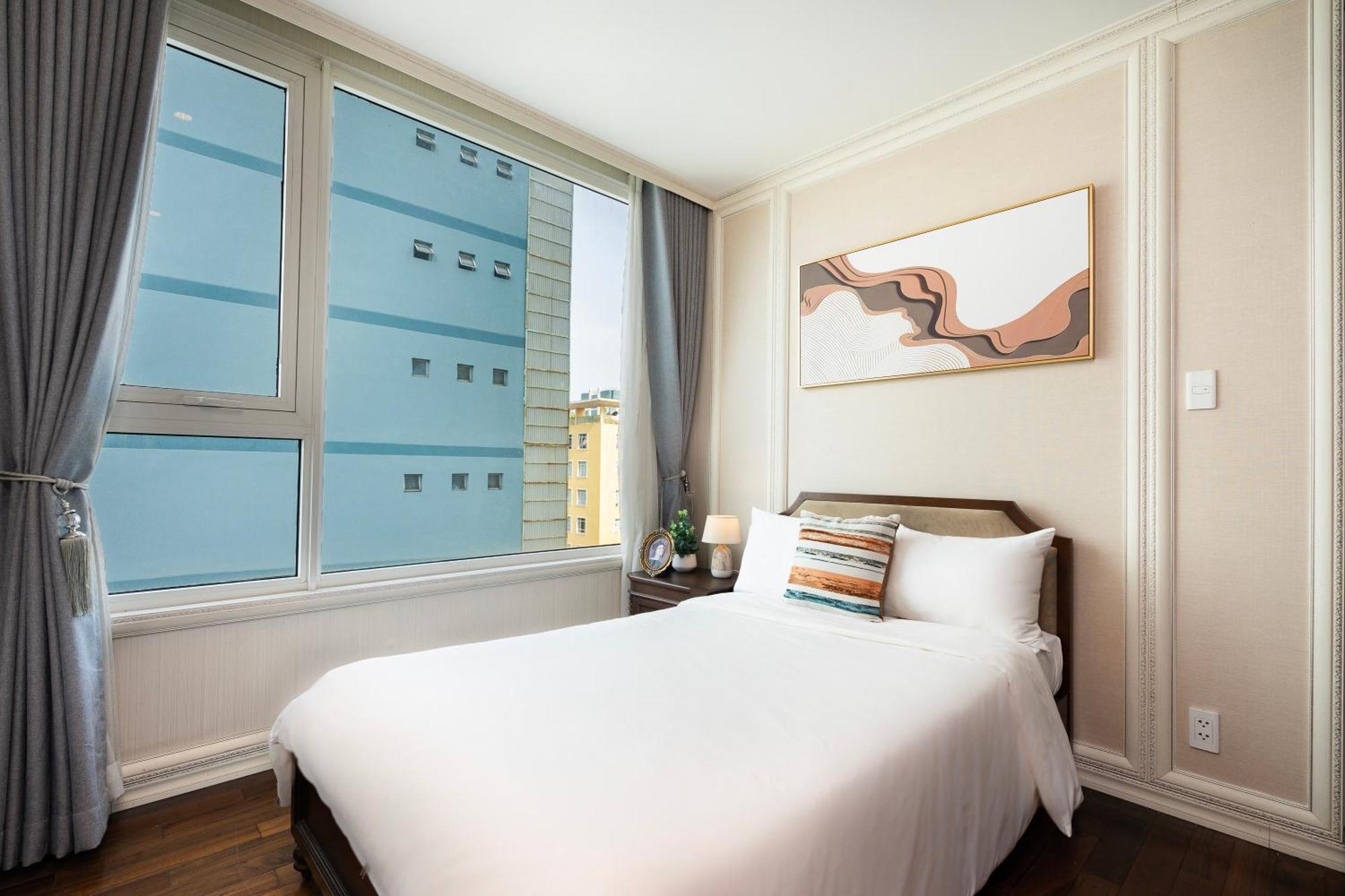 Apartment Comfy Luxury 3br Near Ben Thanh Market