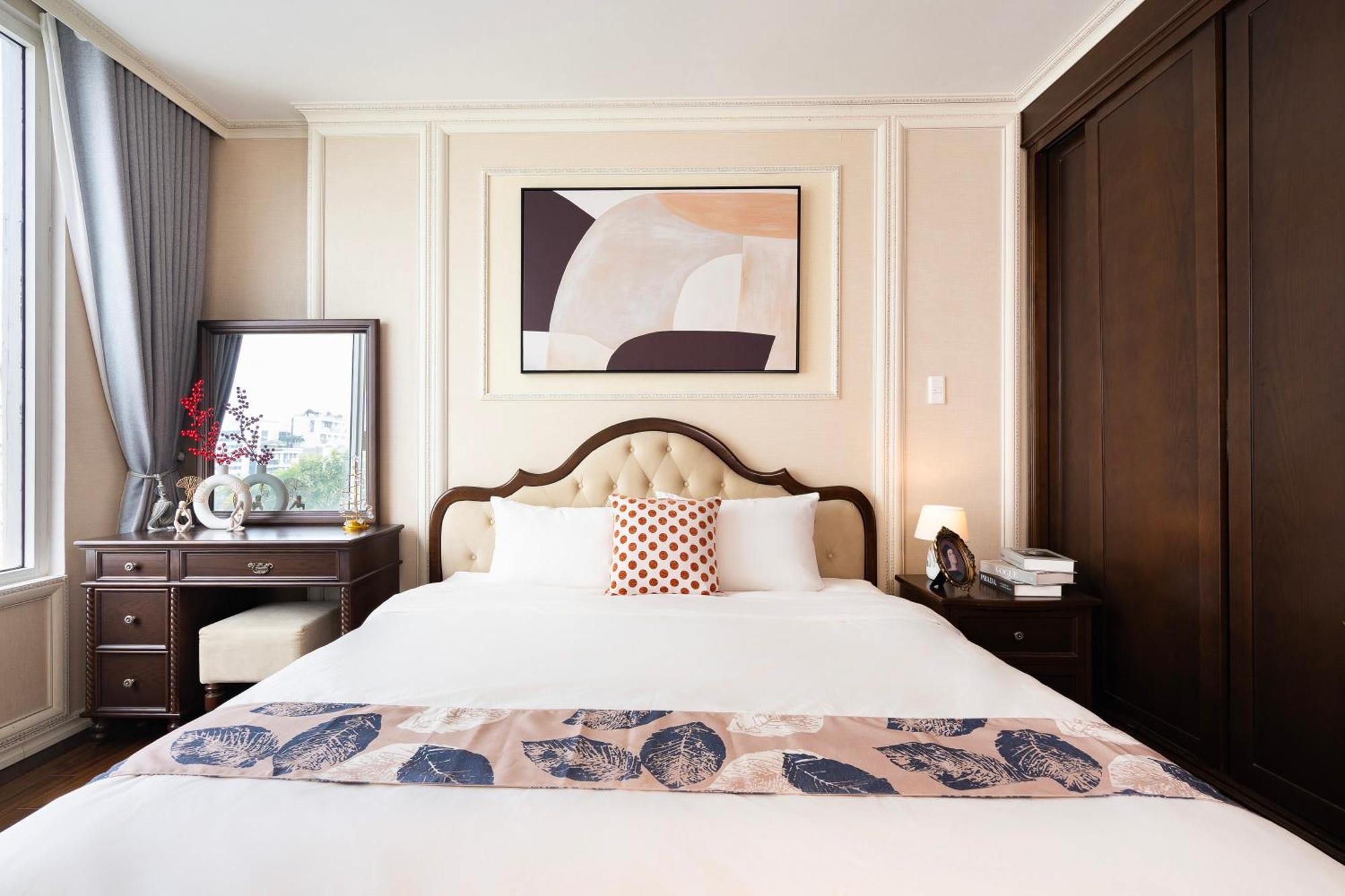 Comfy Luxury 3br Near Ben Thanh Market Apartment Ho Chi Minh City