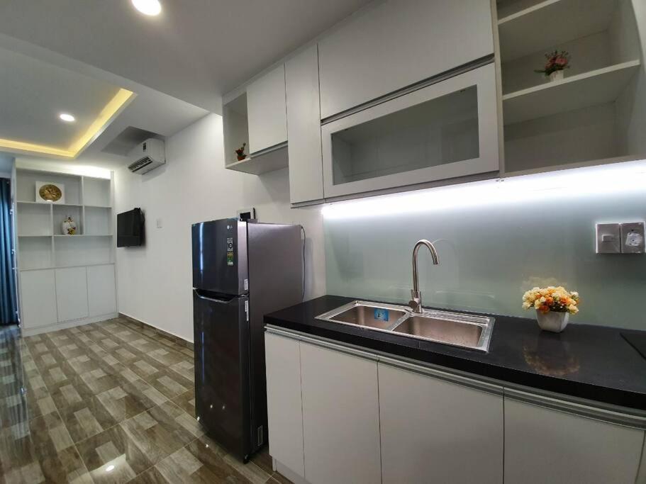 Ho Cao Cap Gan San Bay Apartment
