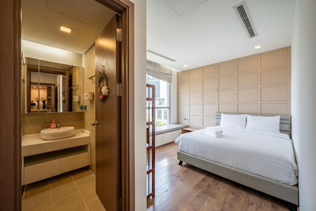 Landmark Vinhomes Tan Cang Apartment *