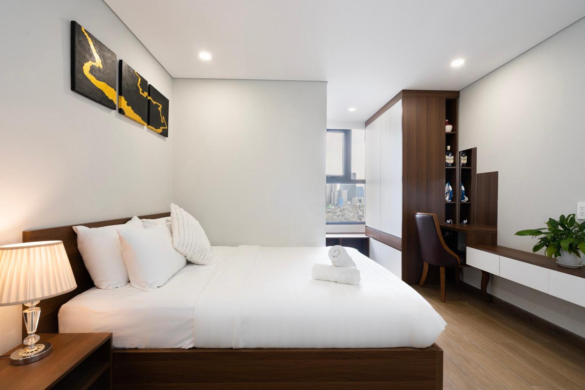 Louisa Vinh Hoi Apartment