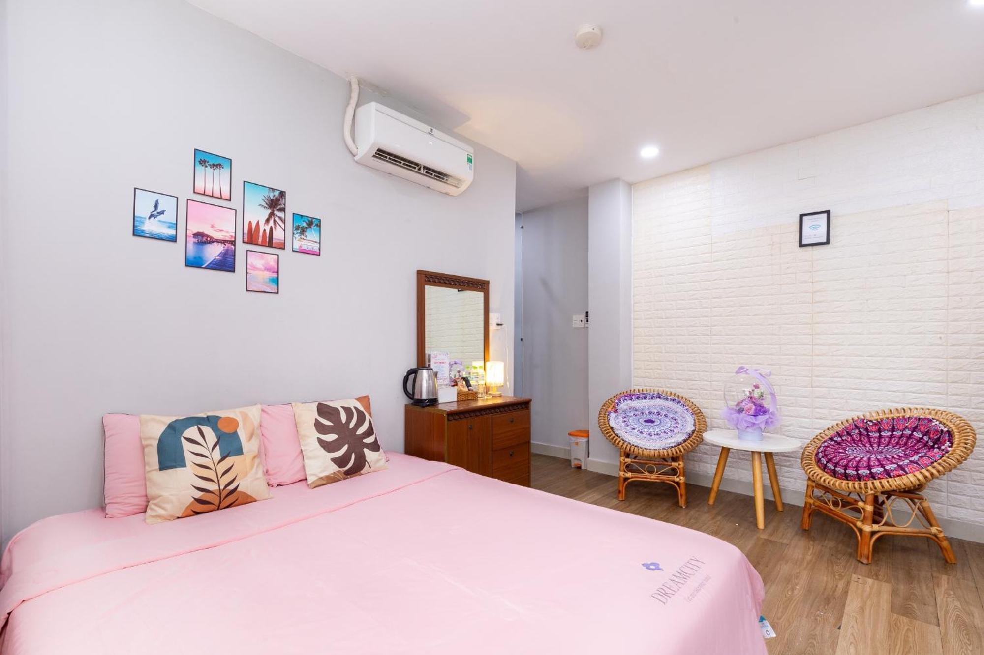 Sweet Homes With Netflix - 15mins To Bui Vien Guest house 3*