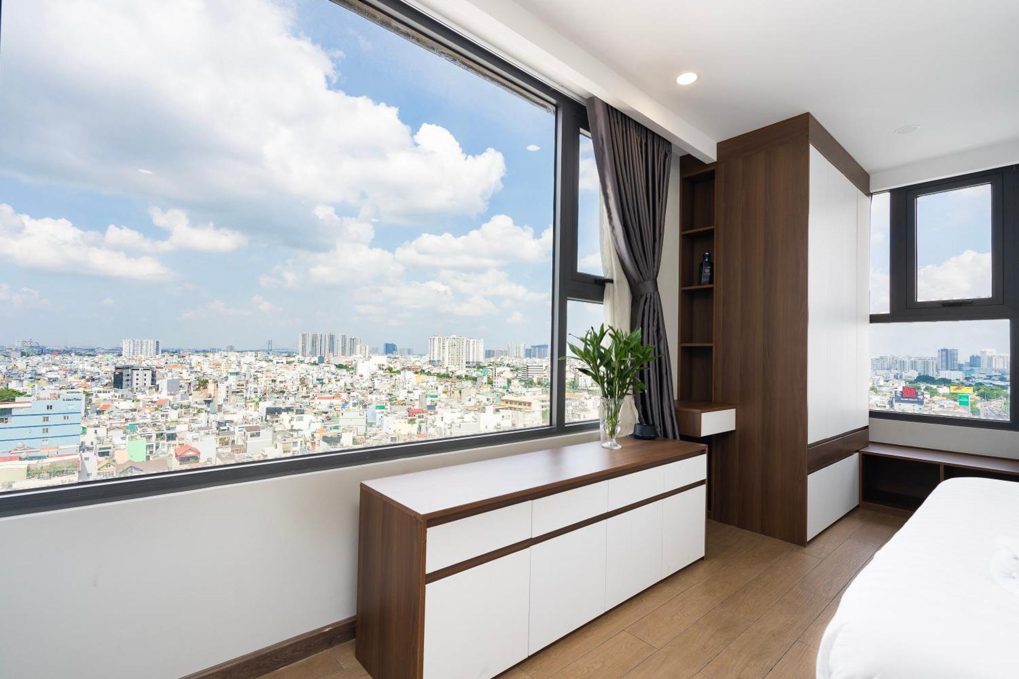 Louisa Vinh Hoi Ho Chi Minh City