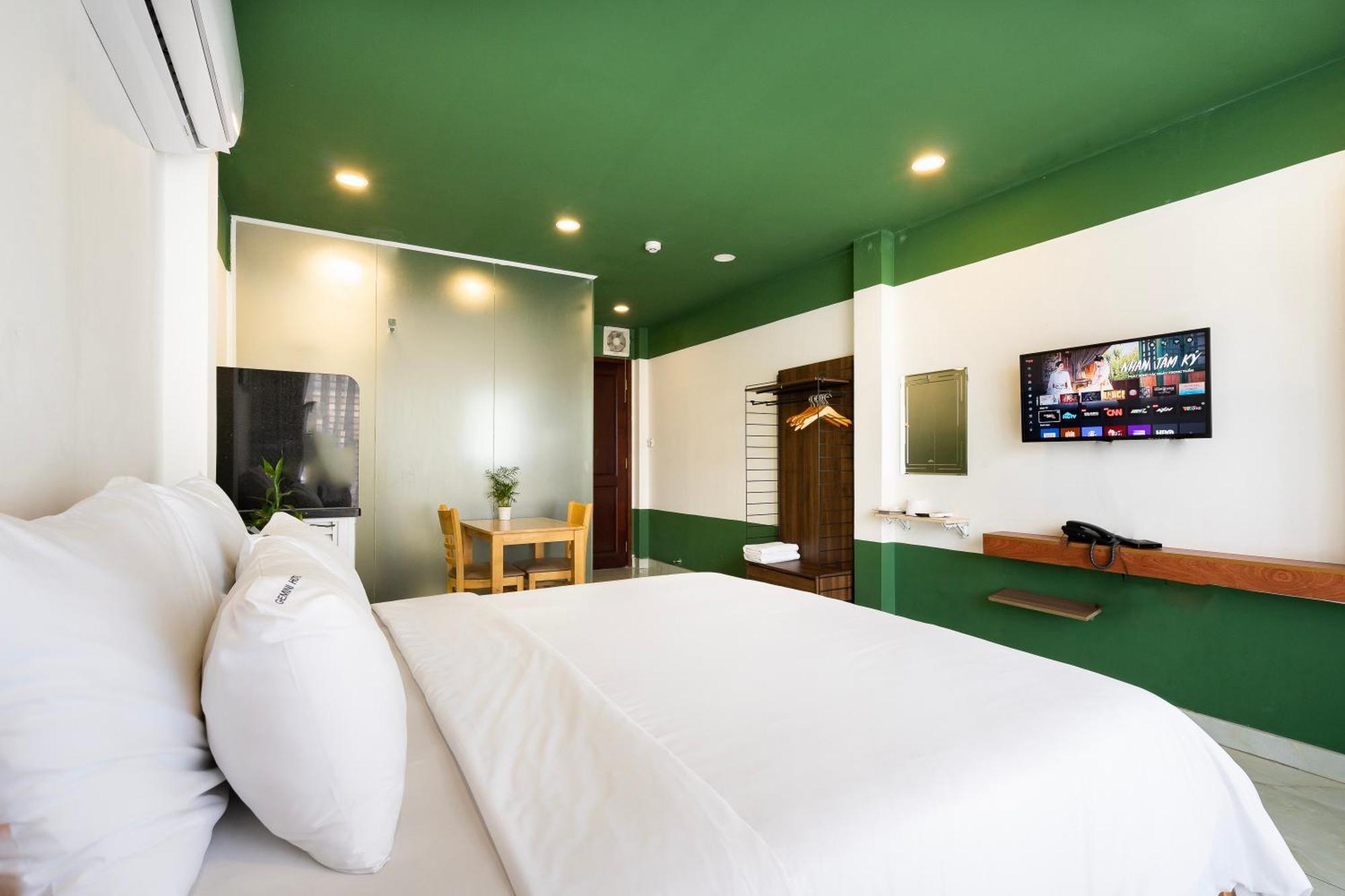Gemini Saigon Center - New & Quiet Near Bui Vien Walking Street Hotel 3*