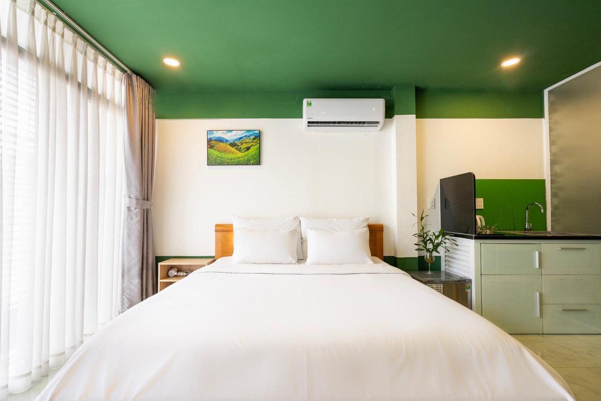 Gemini Saigon Center - New & Quiet Near Bui Vien Walking Street 3*