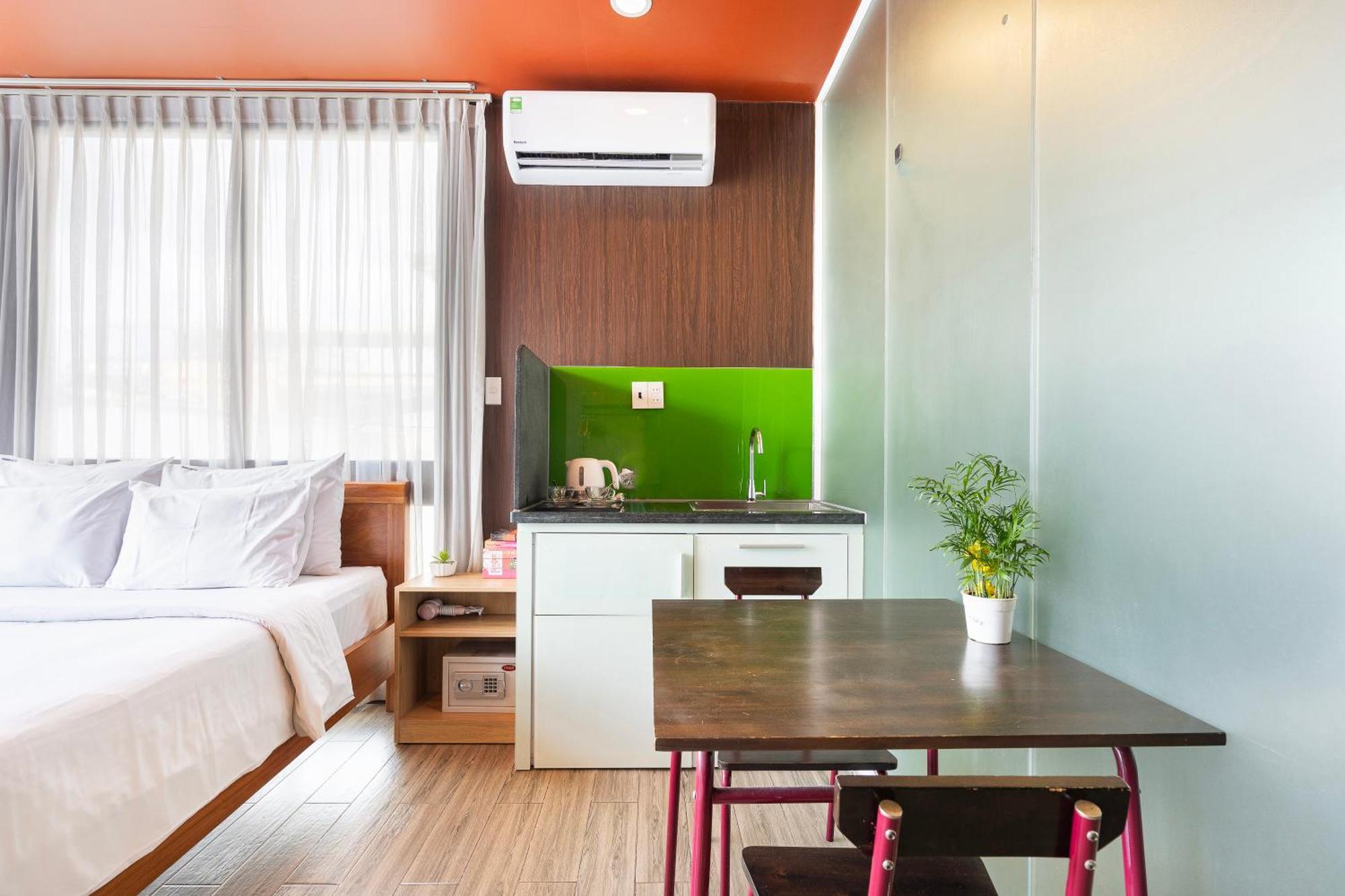 Gemini Saigon Center - New & Quiet Near Bui Vien Walking Street 3*