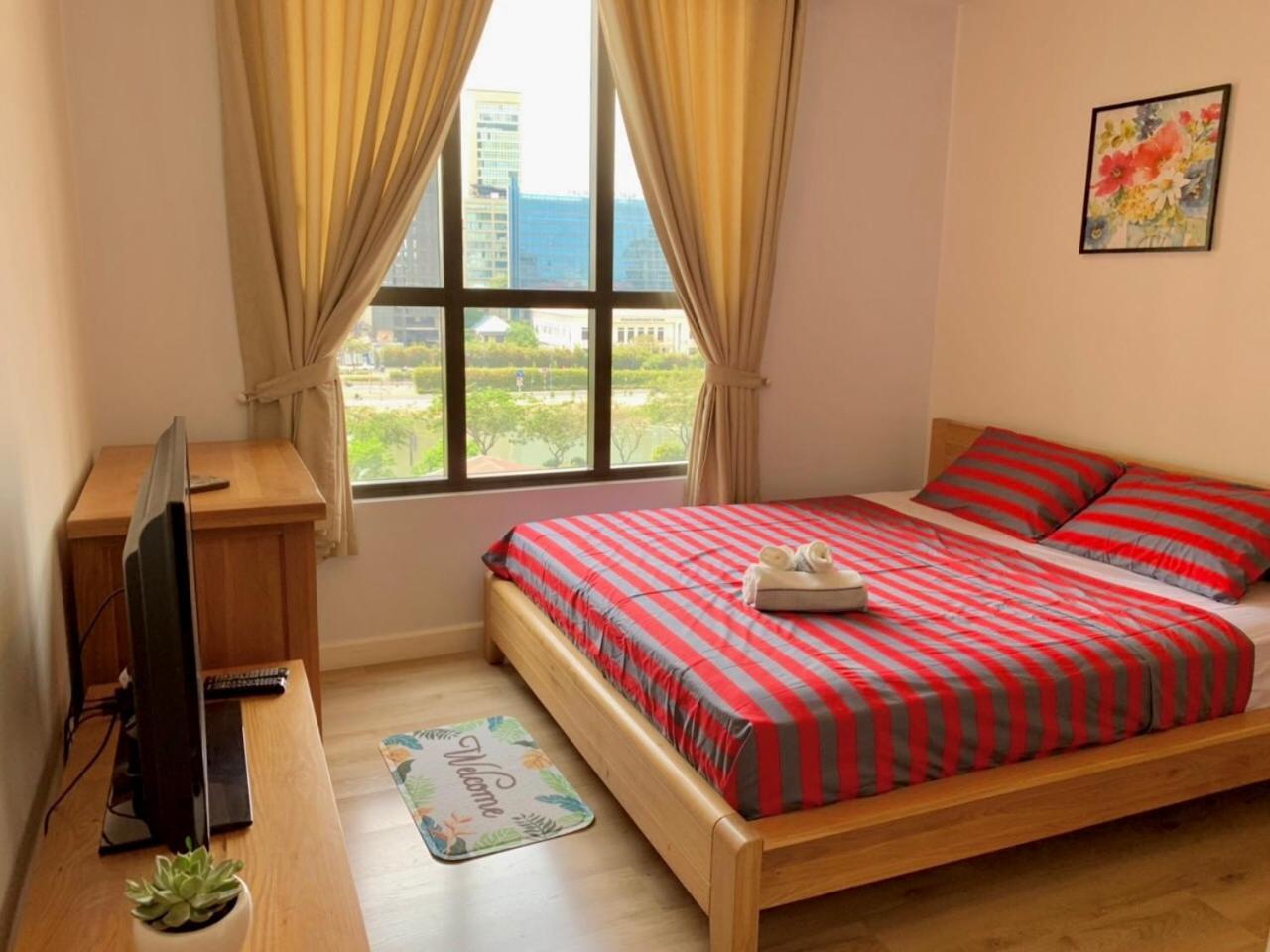Saigon Center Apartment *