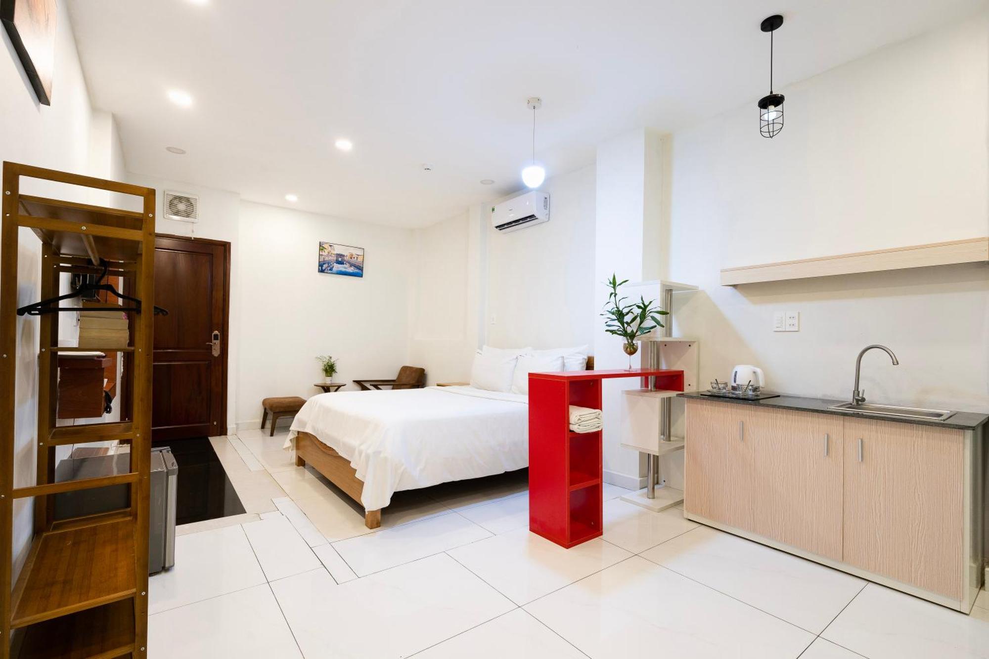 Gemini Saigon Center - New & Quiet Near Bui Vien Walking Street Hotel