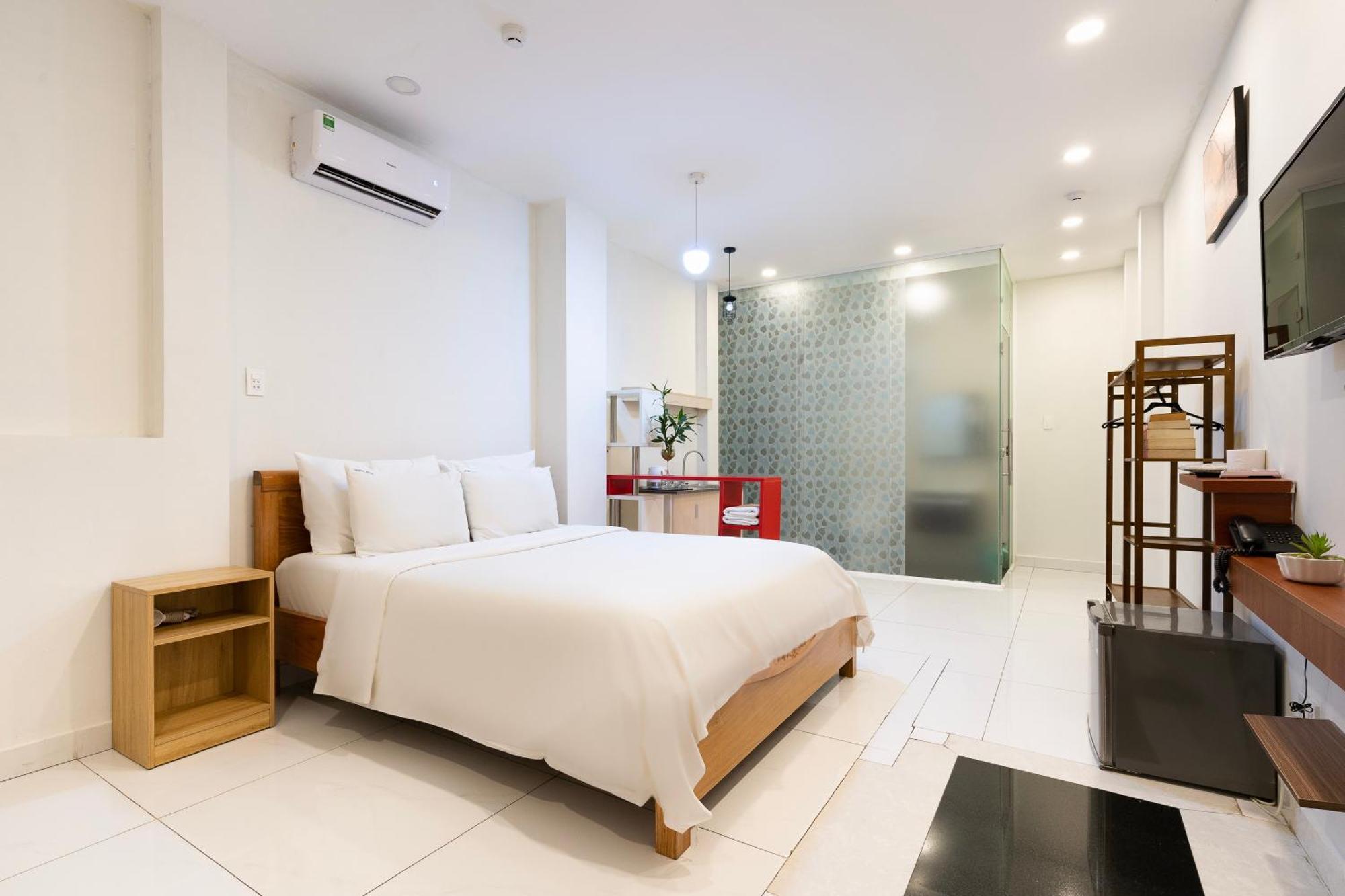 Gemini Saigon Center - New & Quiet Near Bui Vien Walking Street