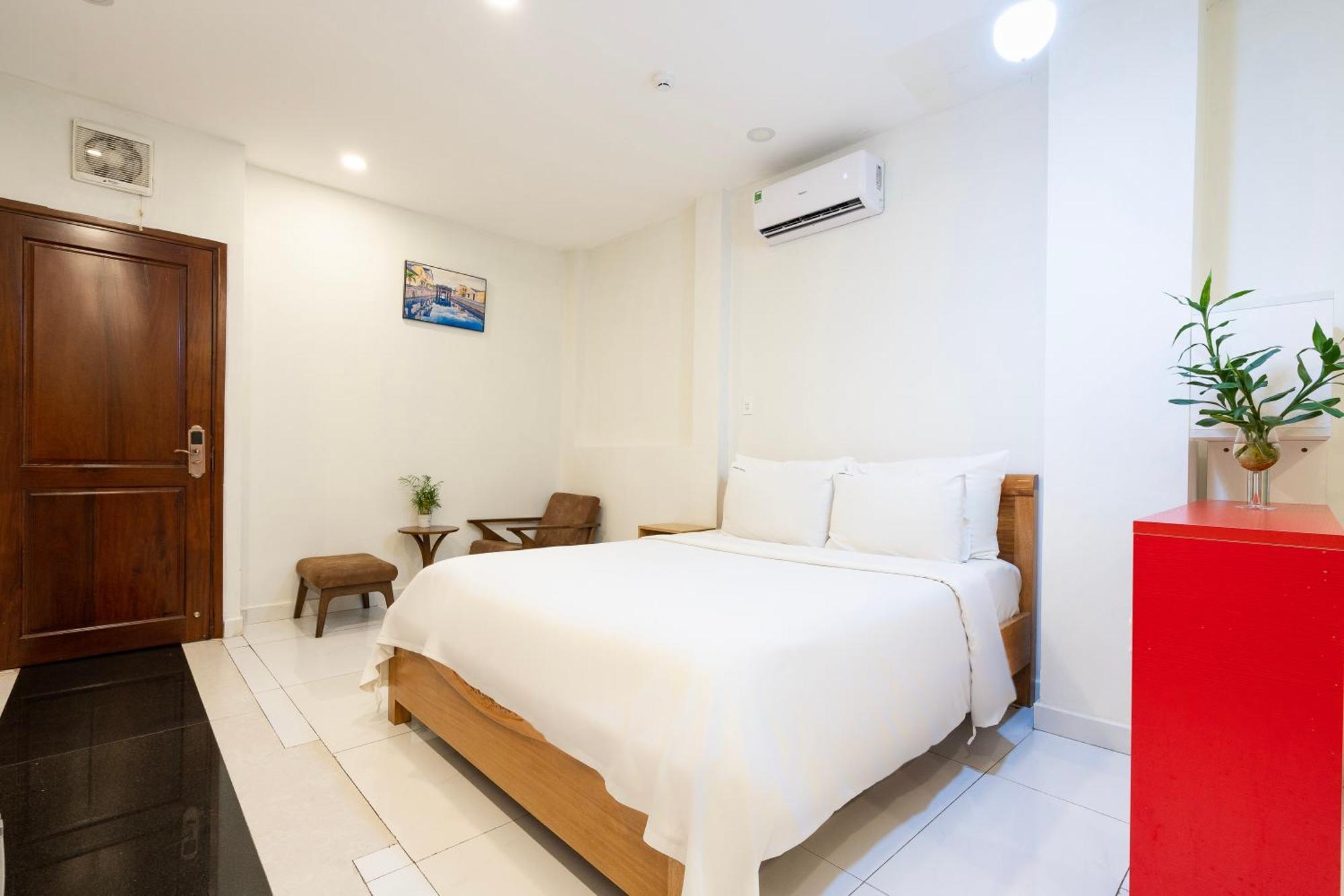 Gemini Saigon Center - New & Quiet Near Bui Vien Walking Street Hotel