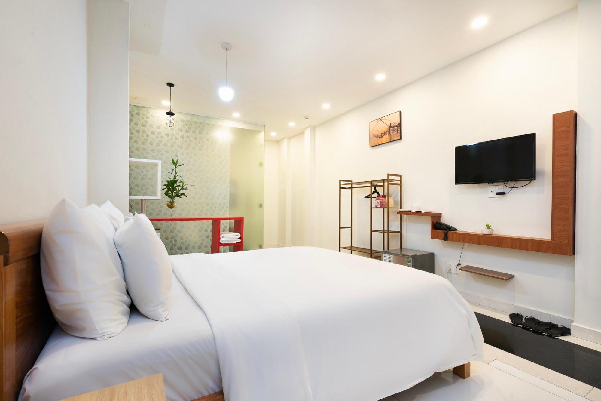 Gemini Saigon Center - New & Quiet Near Bui Vien Walking Street Hotel