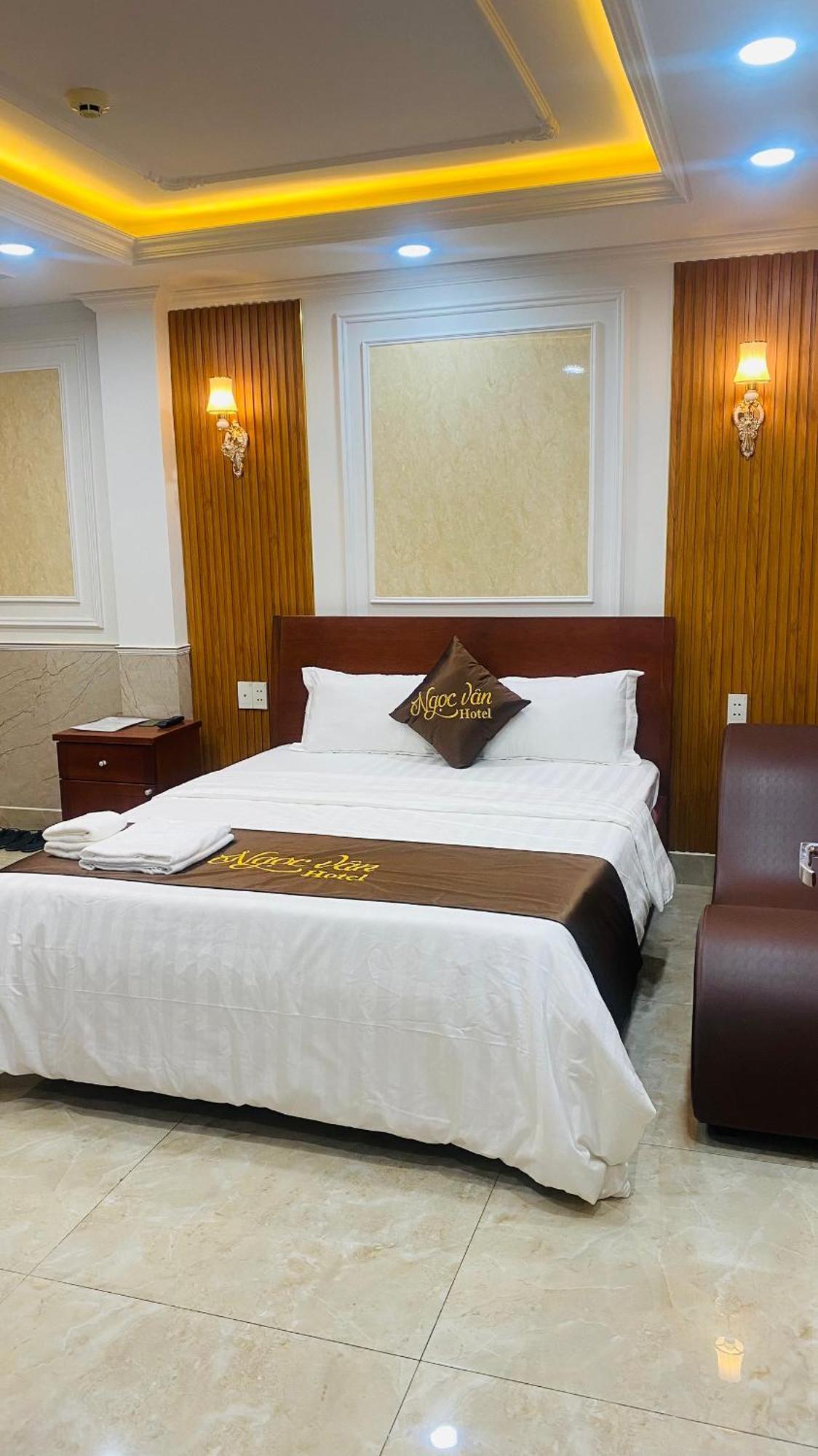 Ngoc Hotel 2*
