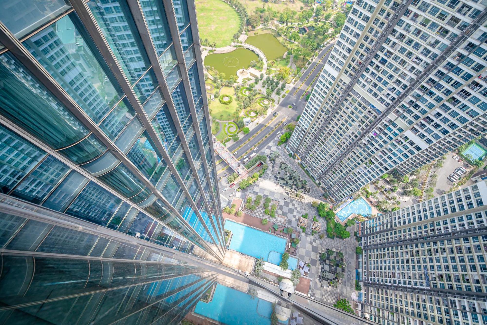 Isabelle Inside Landmark 81 Tower Pangsapuri