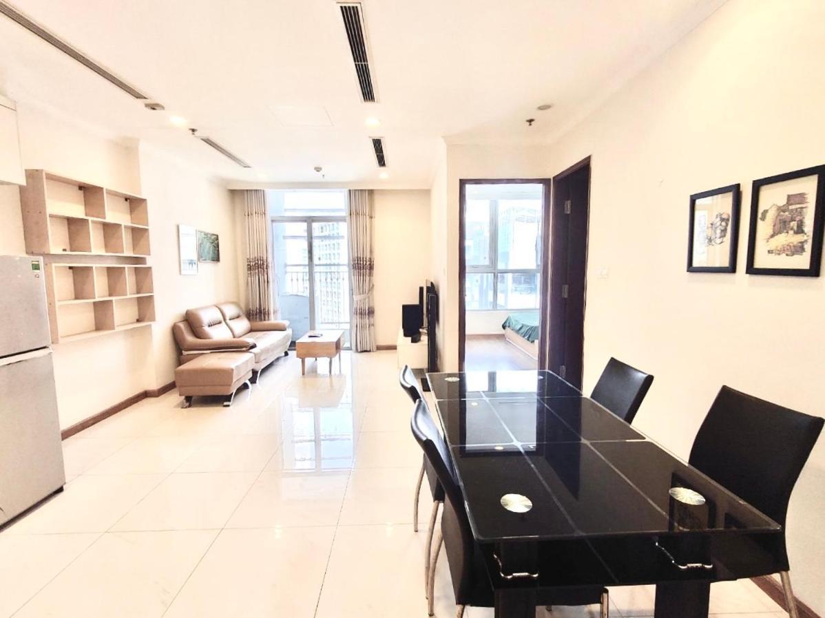Chalton - Landmark 81 Area, Ice Rink & Grand Park *