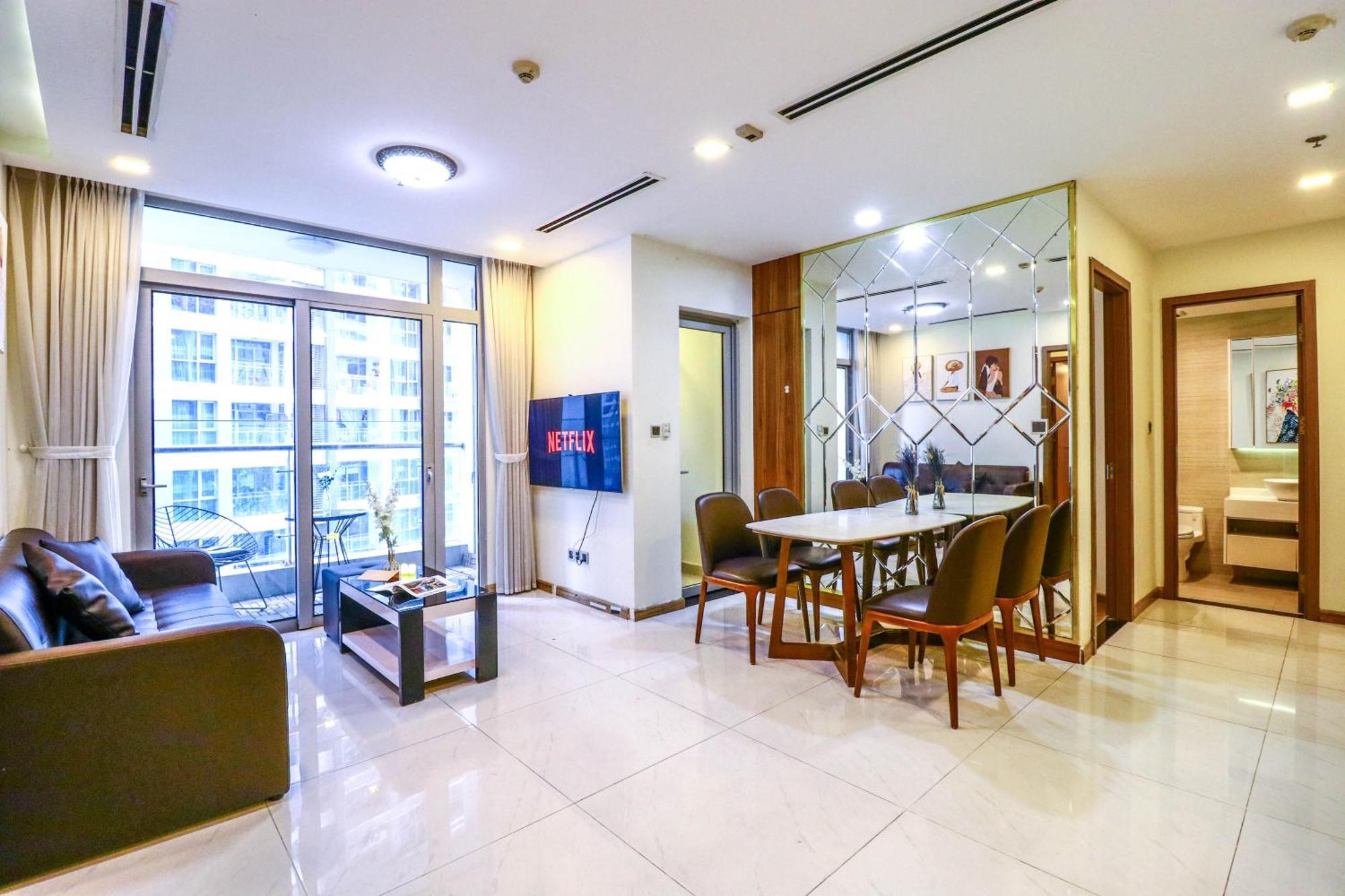 Căn hộ Chalton - Landmark 81 Area, Ice Rink & Grand Park *