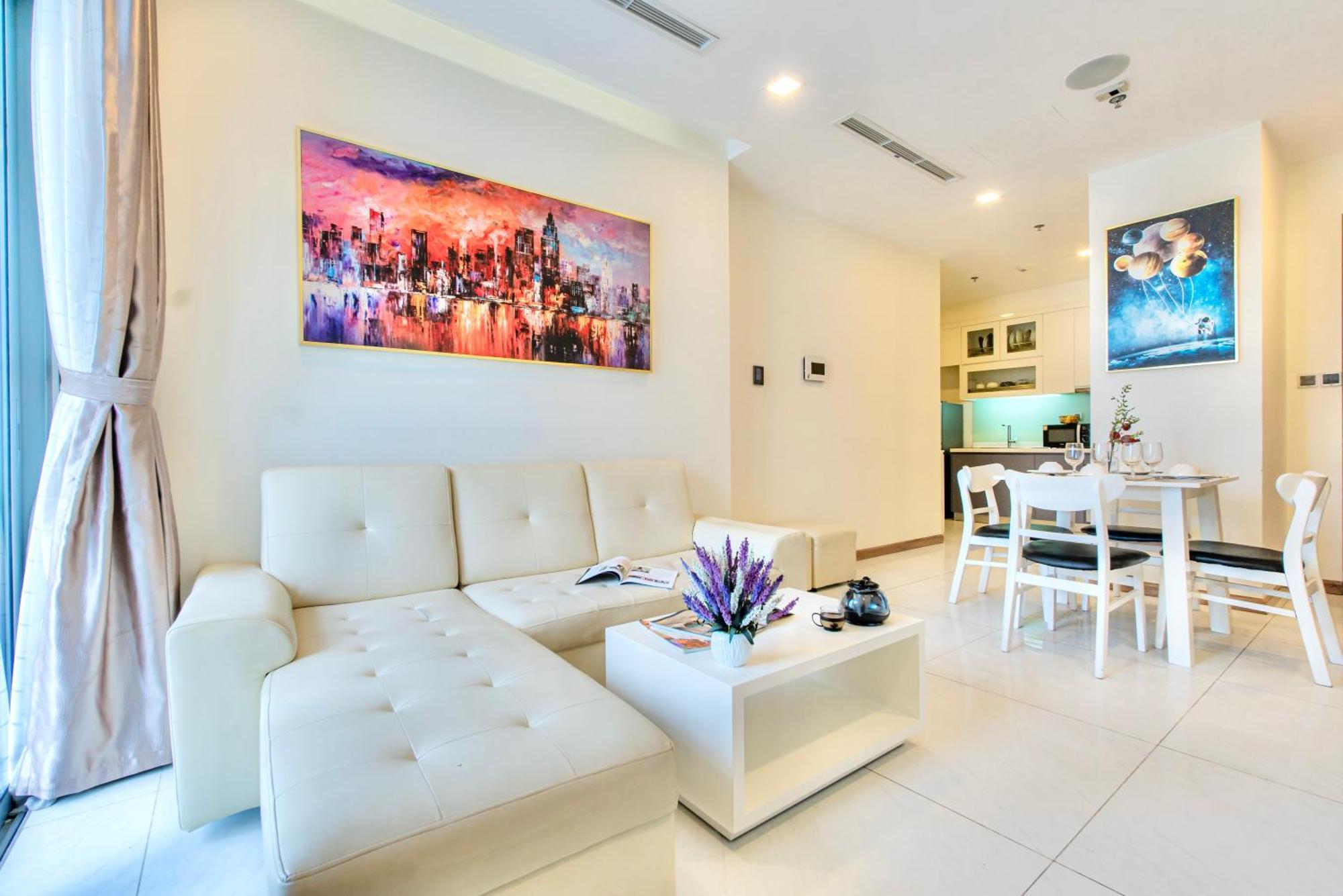Chalton - Landmark 81 Area, Ice Rink & Grand Park