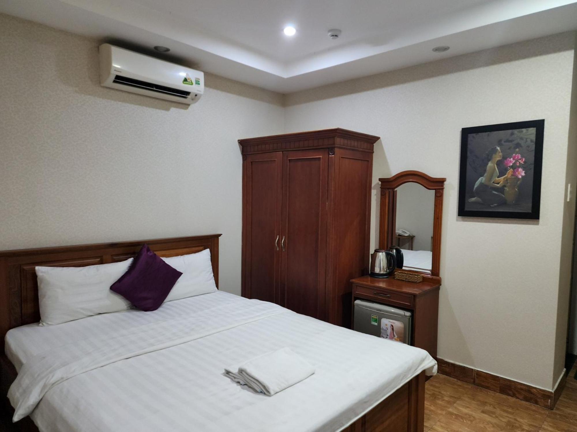 Minh Nhu Hotel *