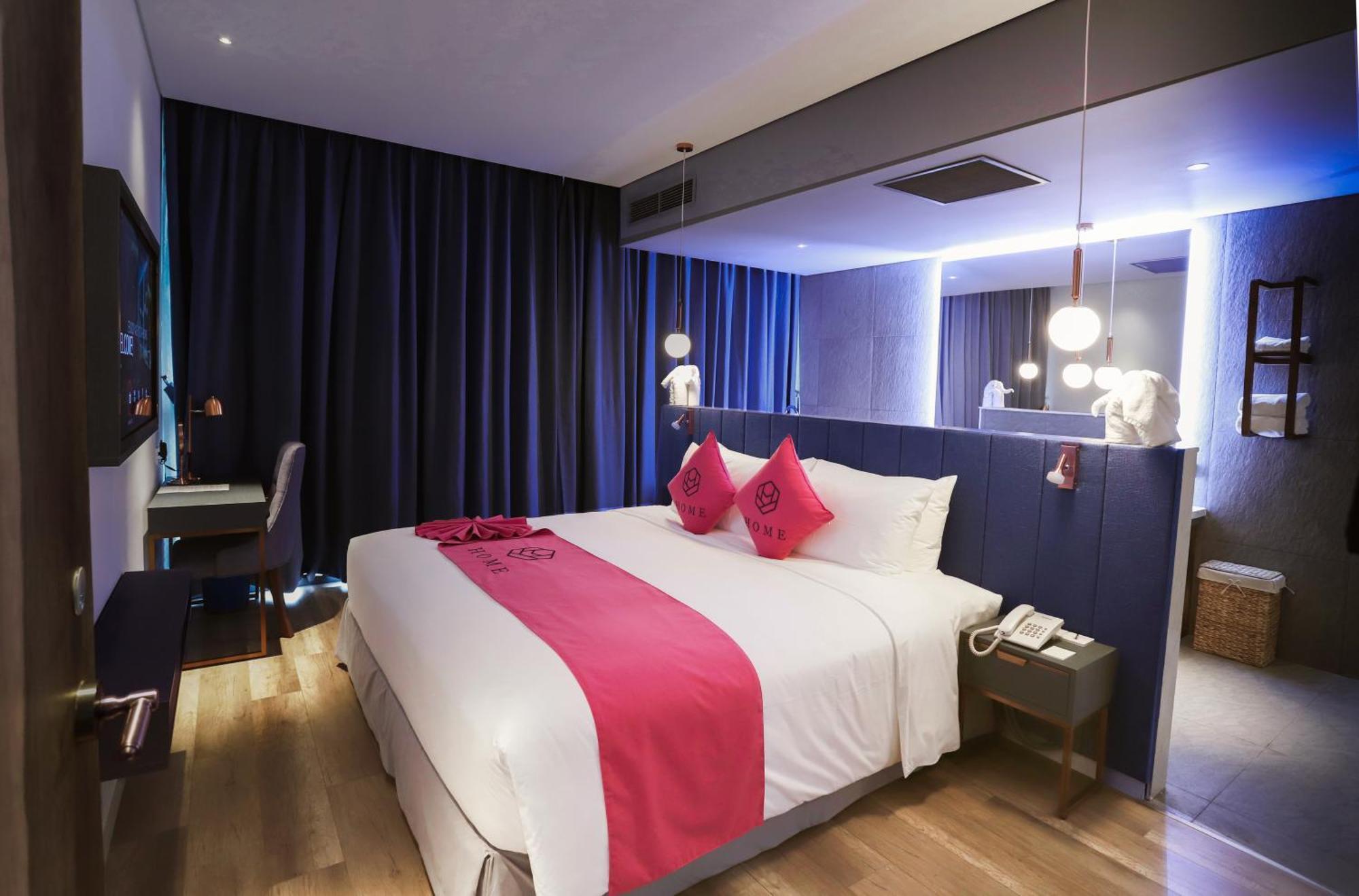 Hotel Home Hotel