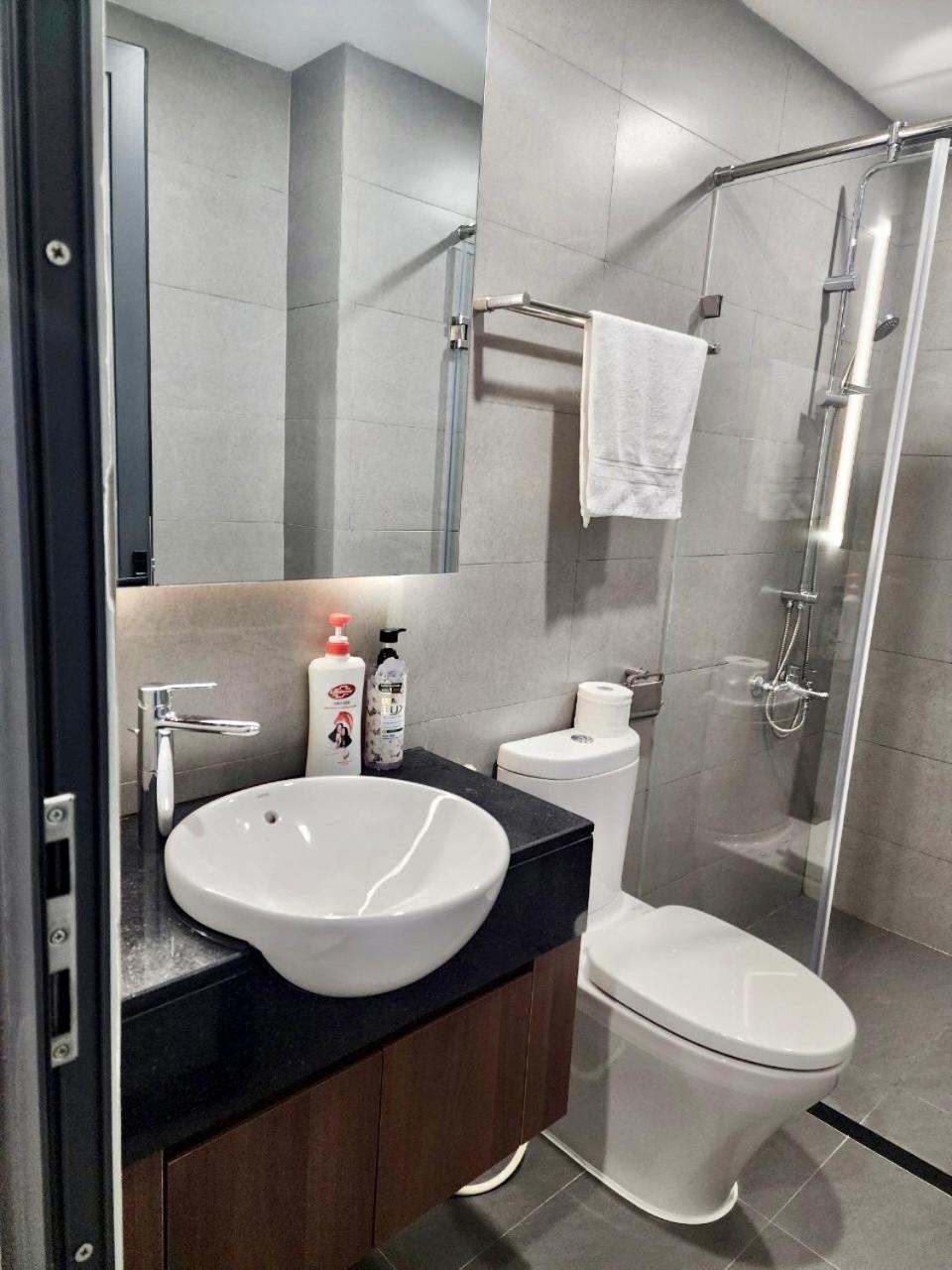 Apartment Triostay Vinh Hoi - Elegant Near Highlights!