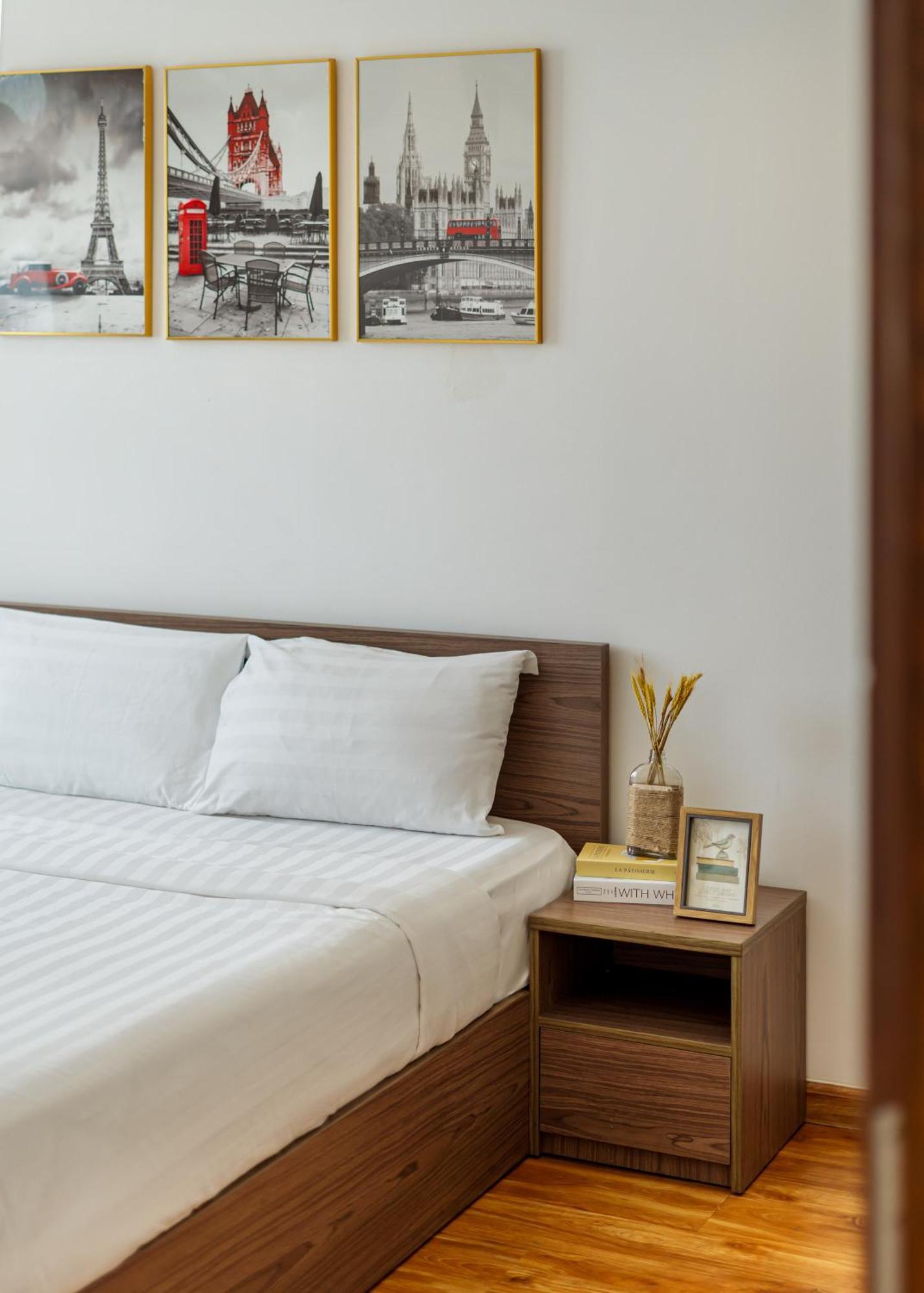 Apartment Otis - Balcony View - Steps From Bui Vien - International Plaza Building - District 1 Ho Chi Minh City
