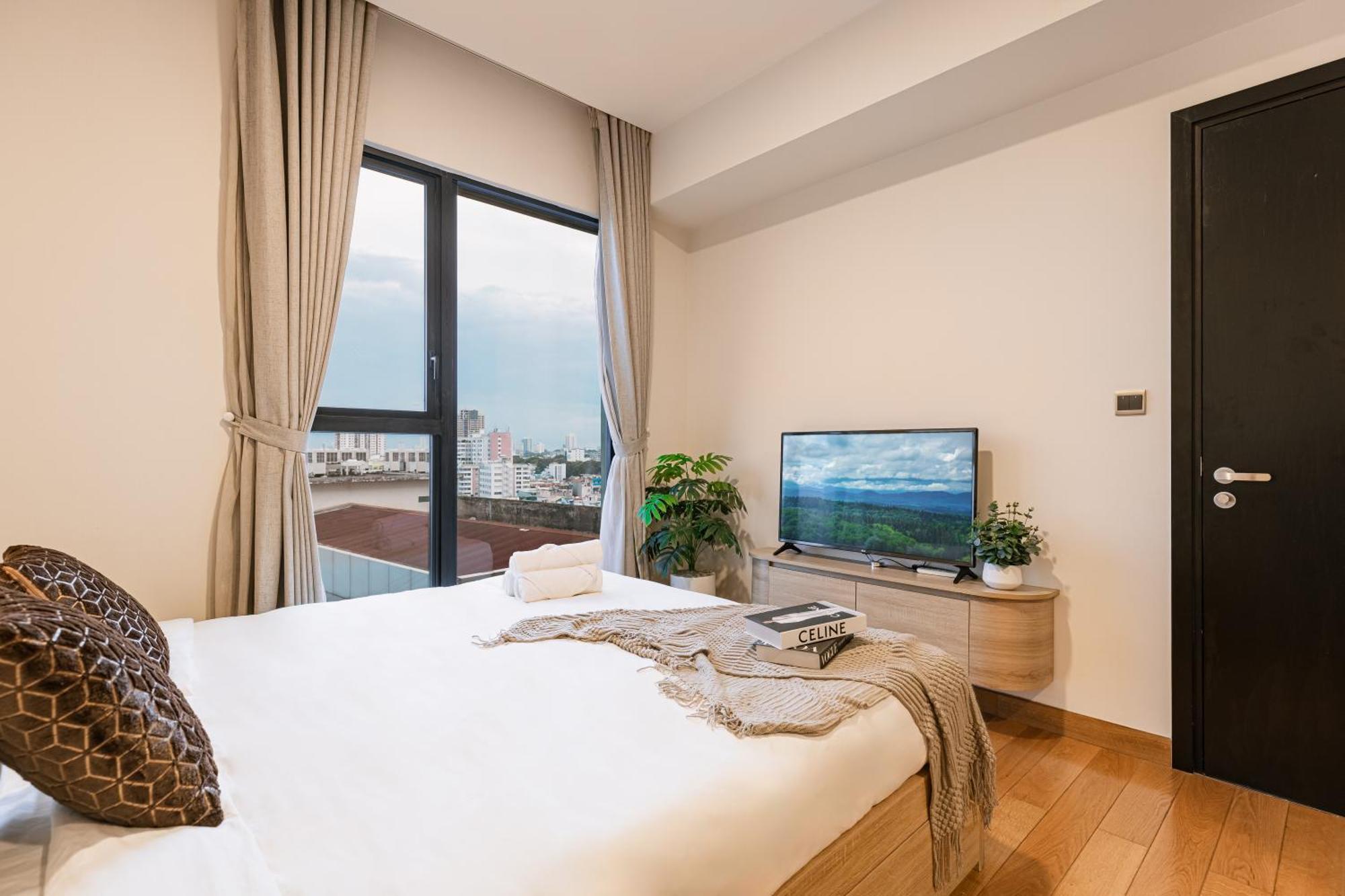 Apartment Exclusive 2-3 Bedroom In District 1 Free Pool Gym Sauna Ho Chi Minh City