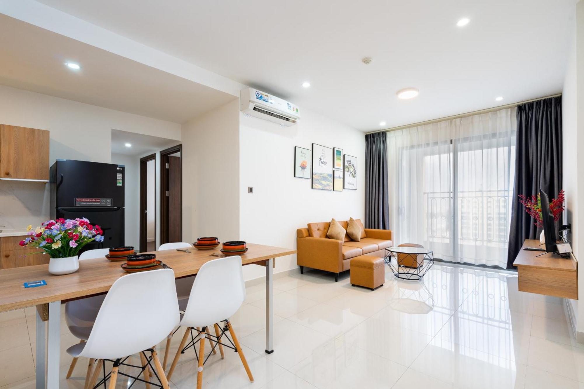 Saigon Royal D4 - 2br Skyline Serenity On 25 Floor - Hana Ho Chi Minh City