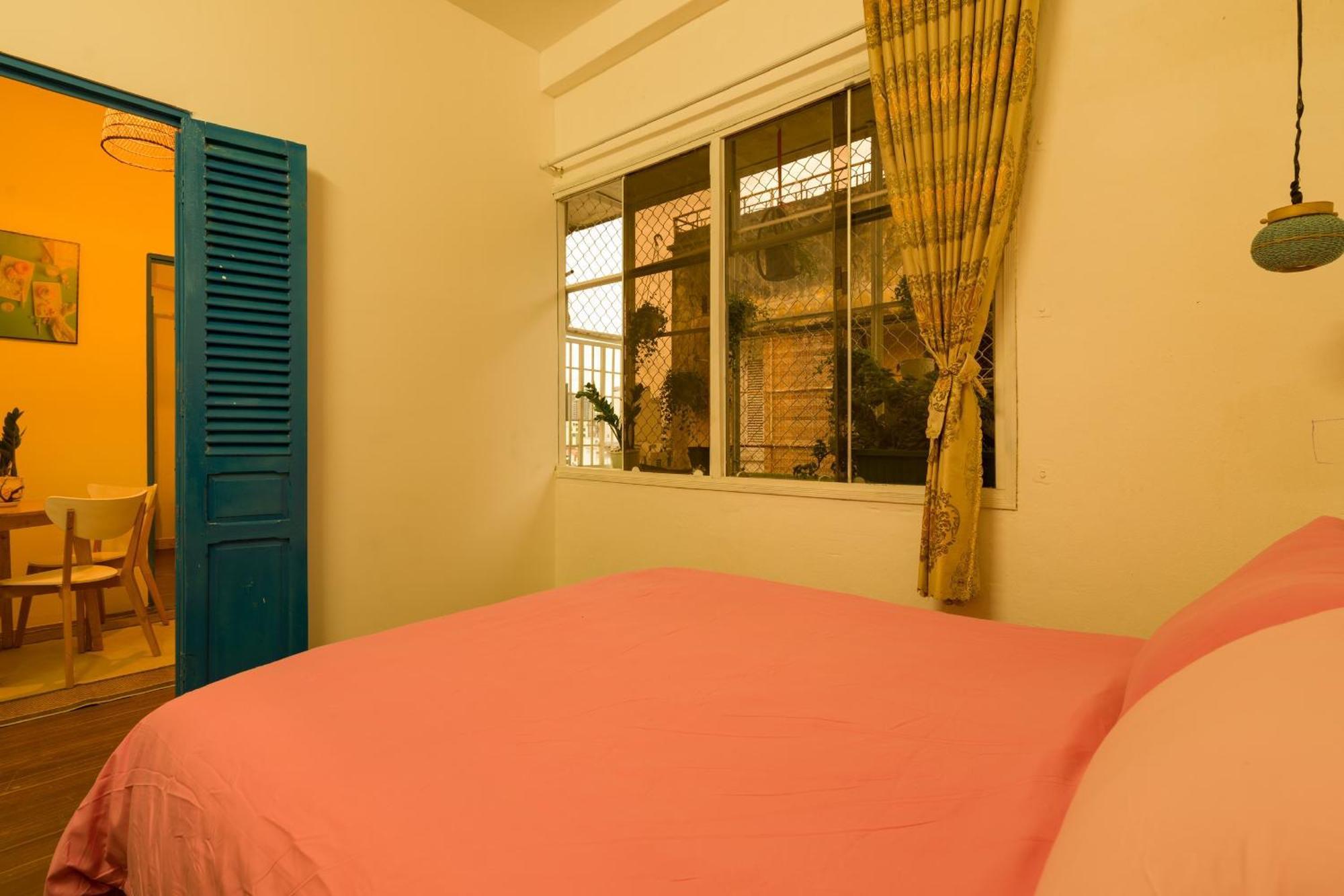 1967 Apartment *