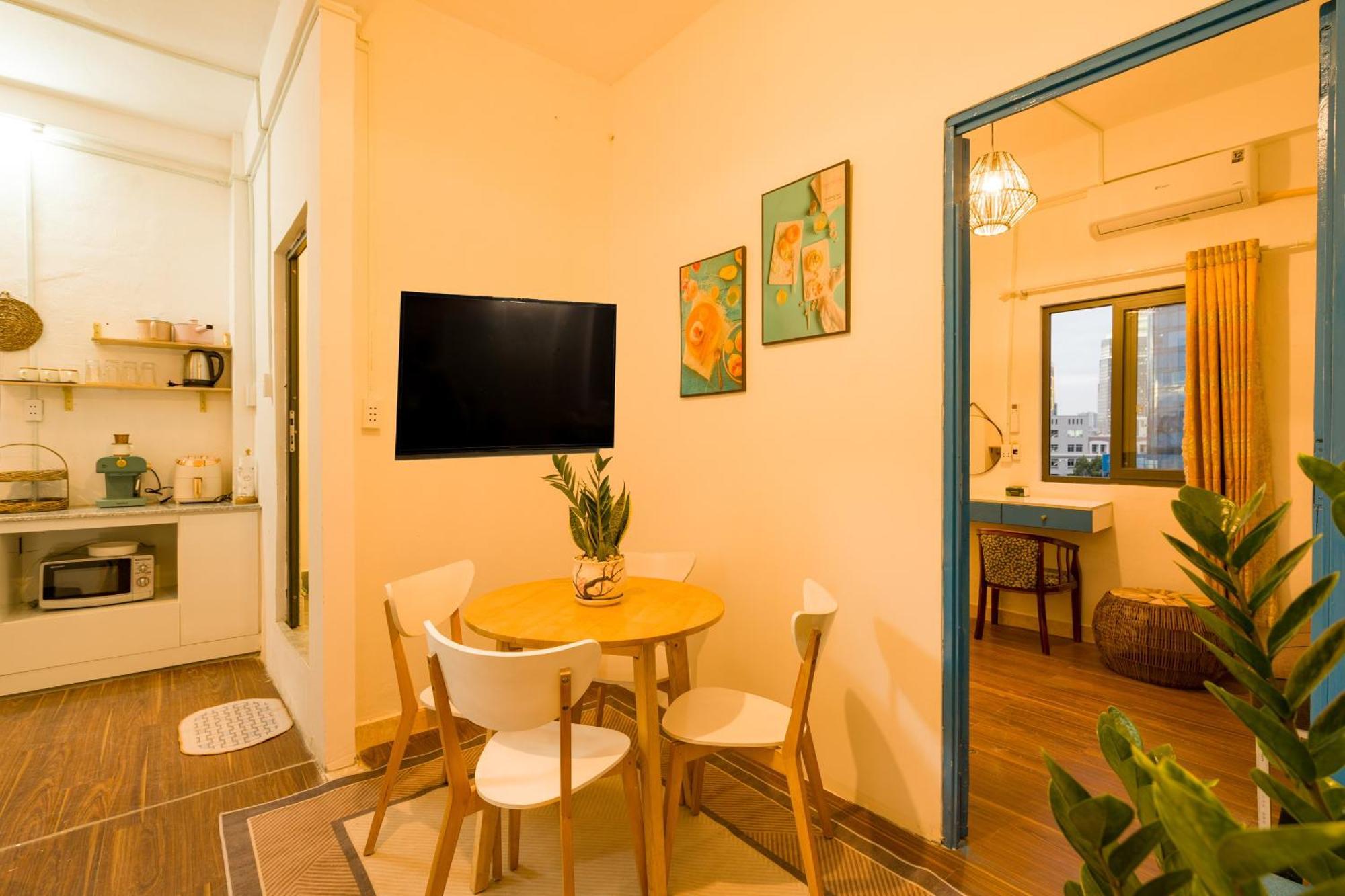 1967 Apartment