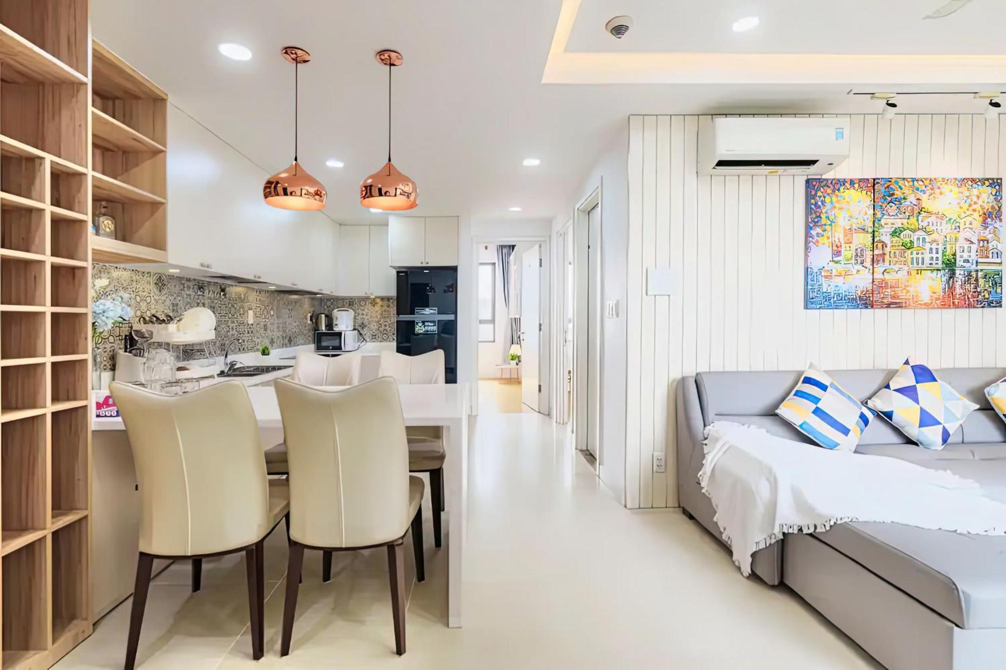Modern - Garden Gate Apartment