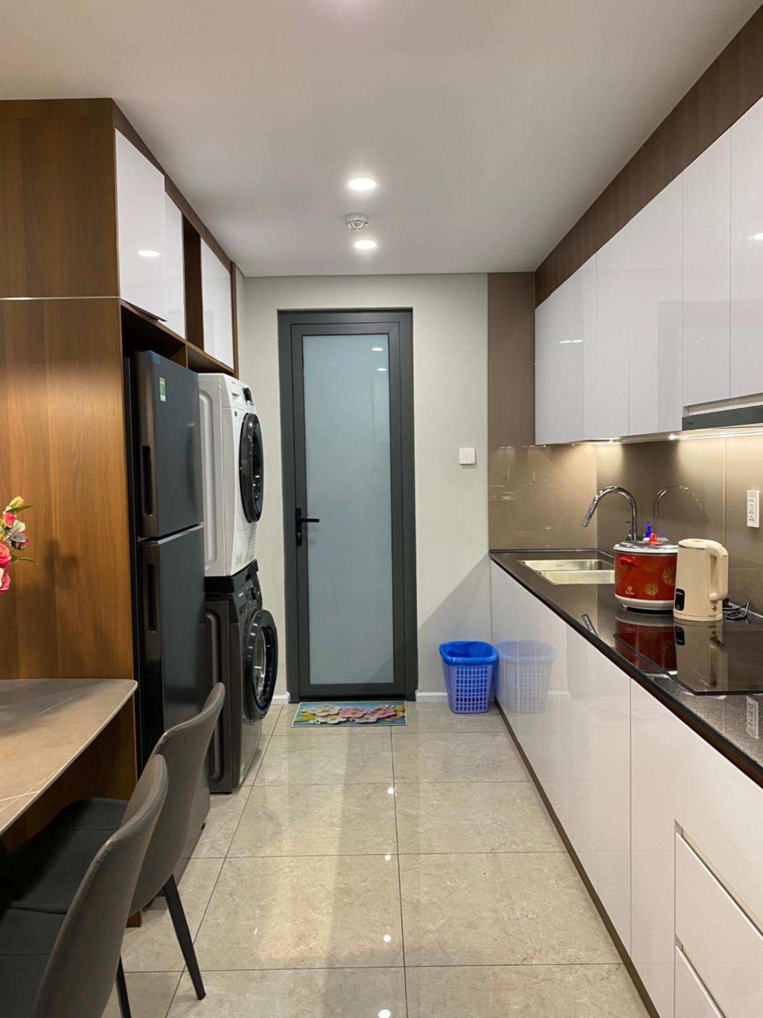 Triostay Vinh Hoi - Elegant Near Highlights! * Ho Chi Minh City