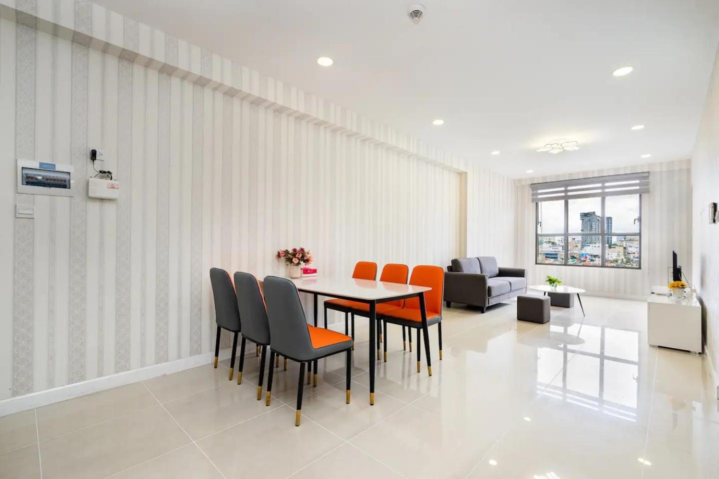 The Icon 56 Building & D4 * Ho Chi Minh City