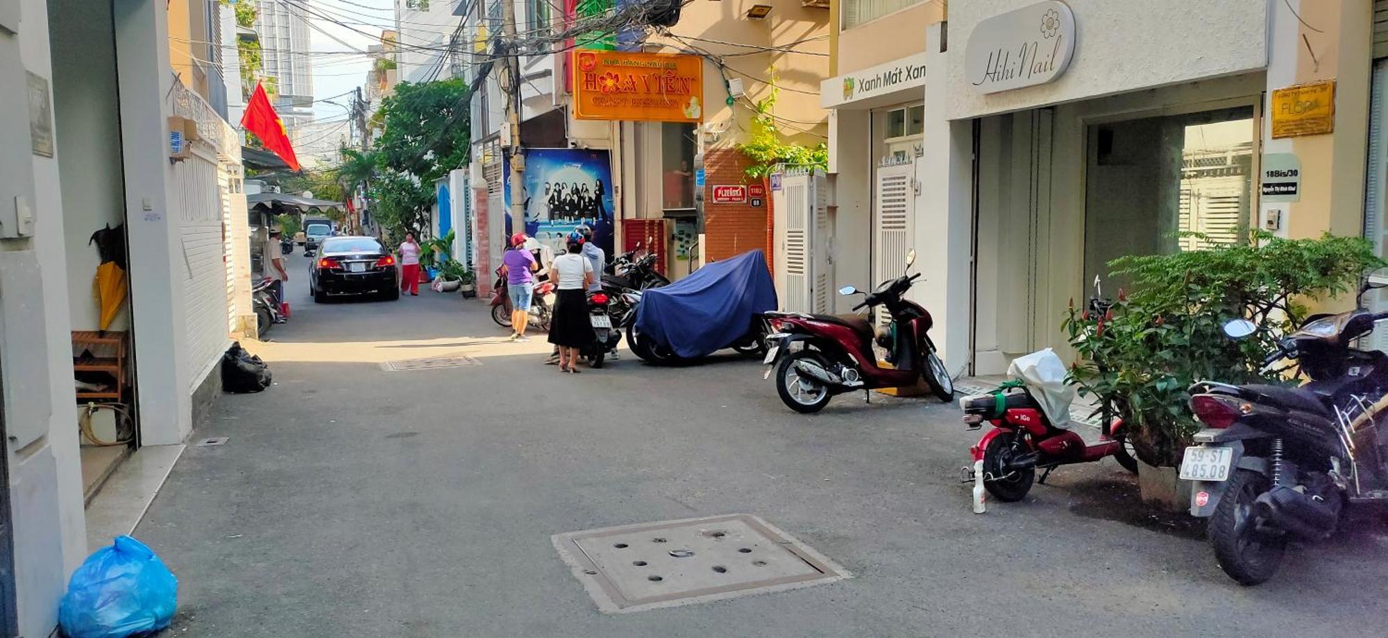Urban Saigon Near Embassy Apartment