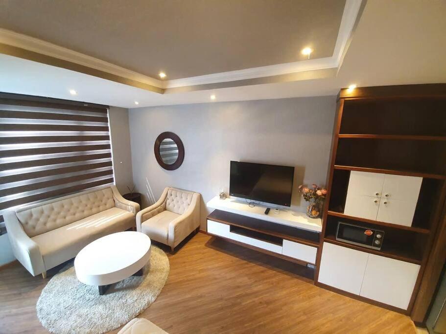 Apartment Ho Cao Cap San Bay Tsn 2 *