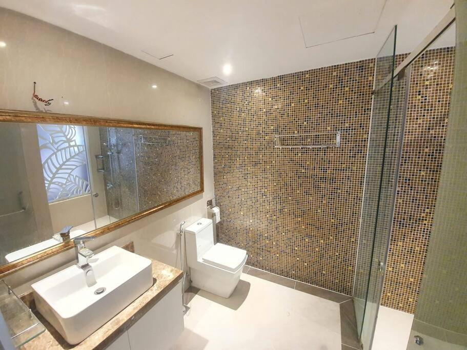 Ho Cao Cap San Bay Tsn 2 Apartment
