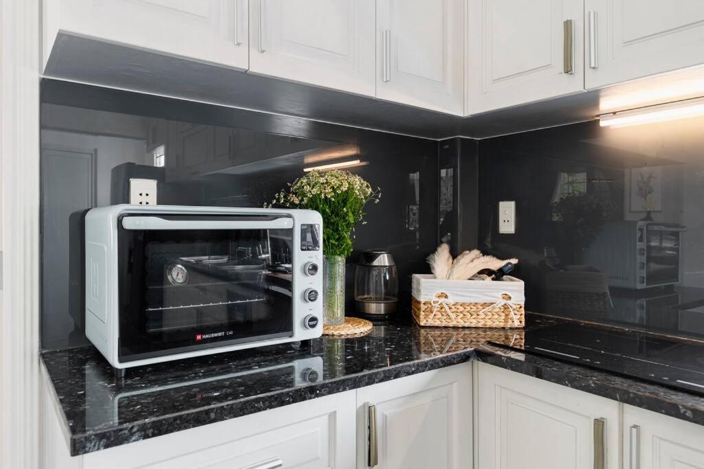Apartment Amielm Near Airport