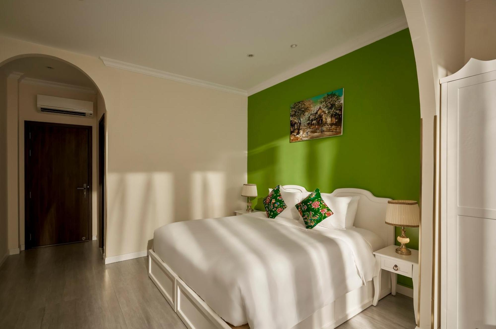 Chez Mimosa Bed & Breakfast *
