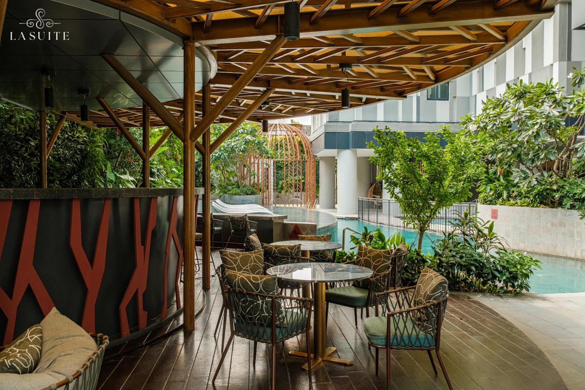 Zenity Complex 5 Star Luxury Style Of 10 Unit - Book Each Unit With 3br Free Gym And Pool Ho Chi Minh City
