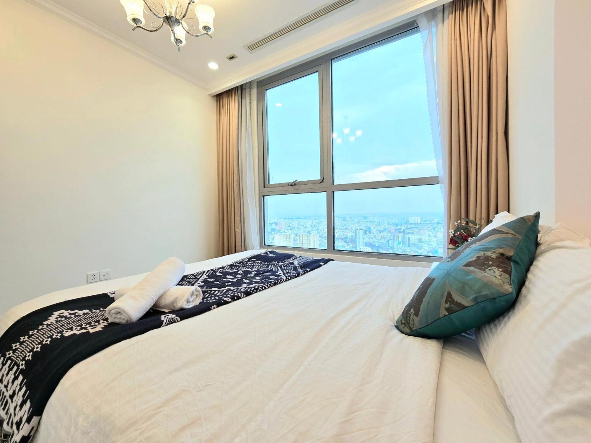 Vinhomes Romantic * Bandar Ho Chi Minh