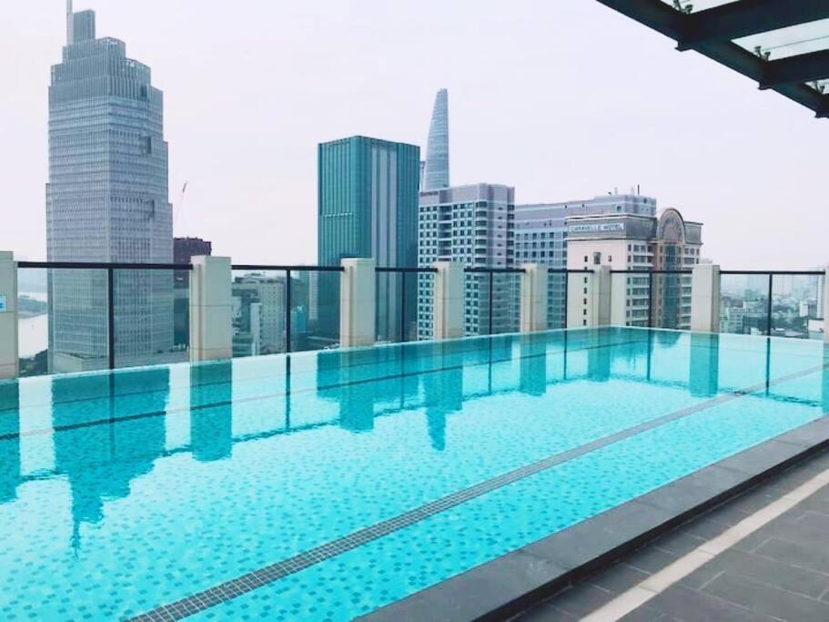 De Lux Madison 2 Bedrooms 2 Baths, Pool Gym